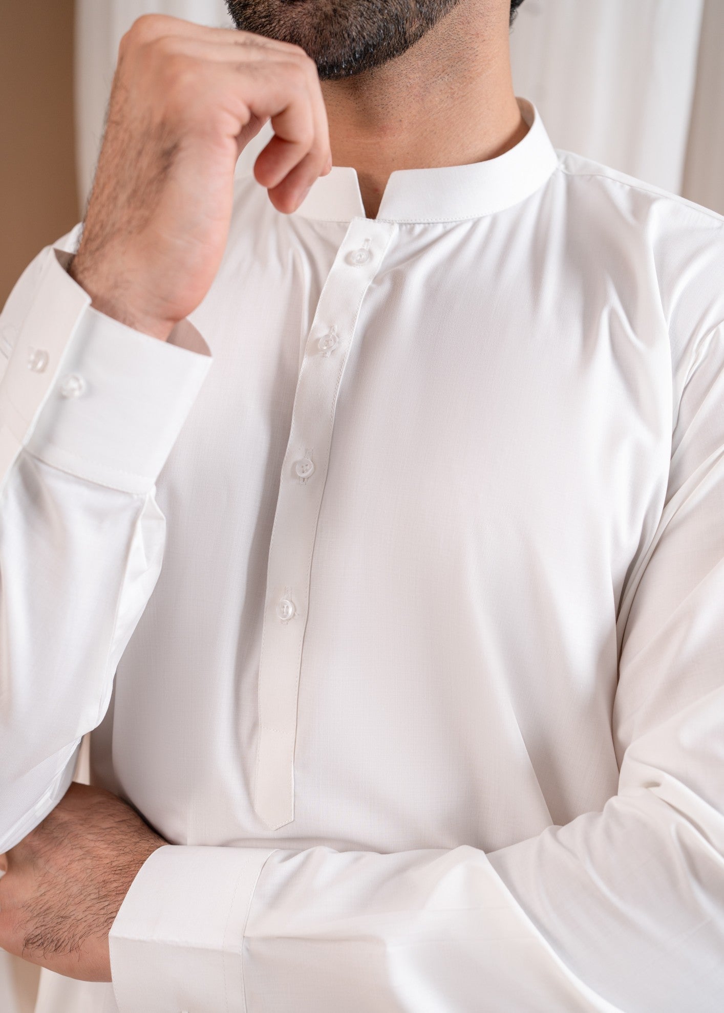 wash & wear Kurta Set in Off-white by Muraqsh