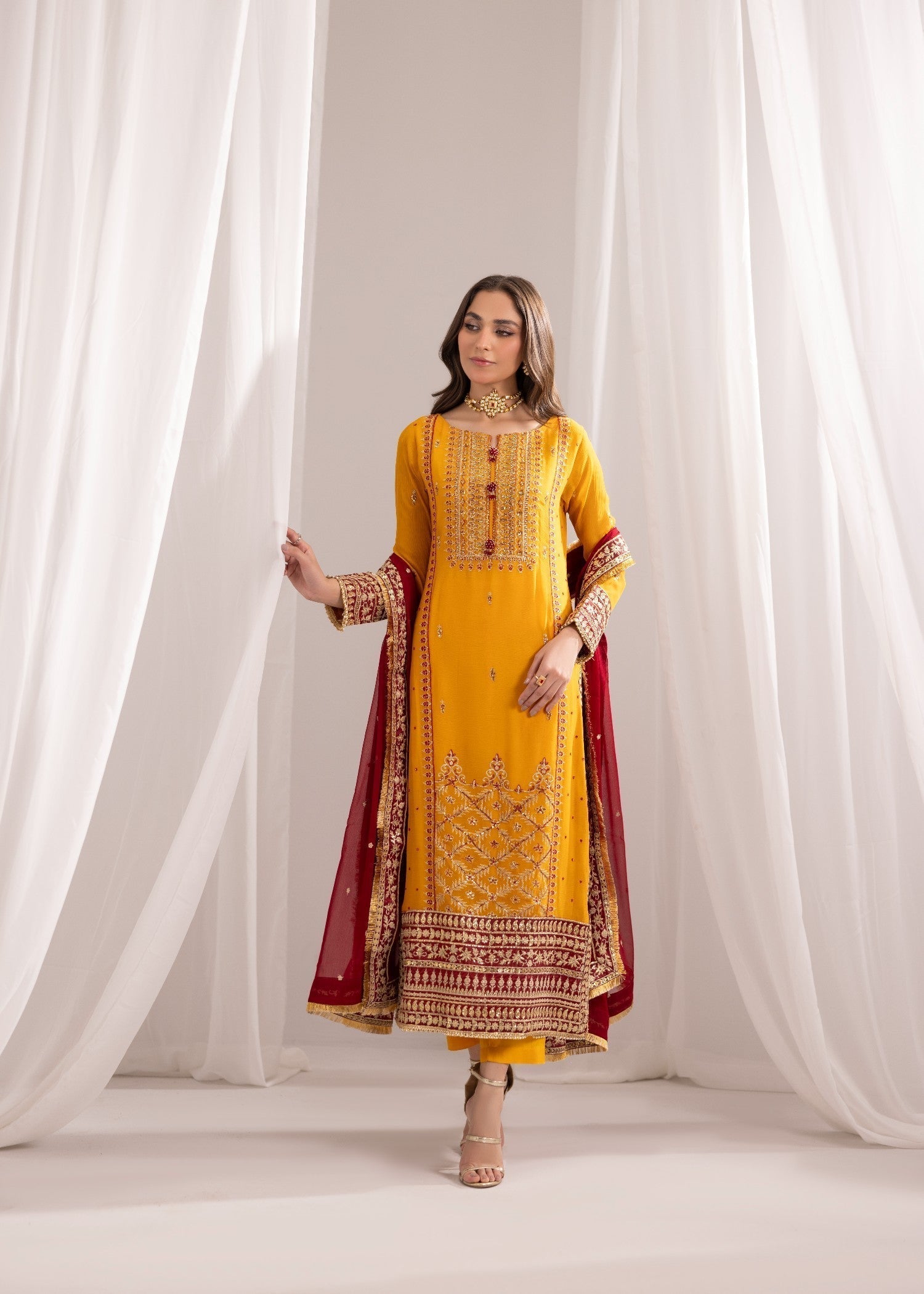 bemberg crinkle chiffon Kurta Set in Mustard, maroon