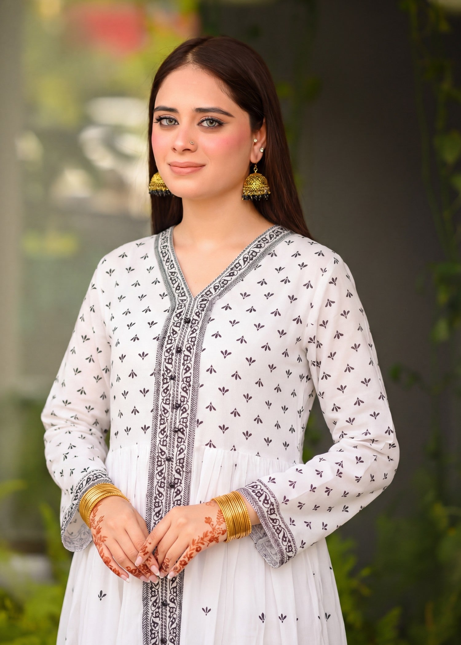 lawn Pishwas in White