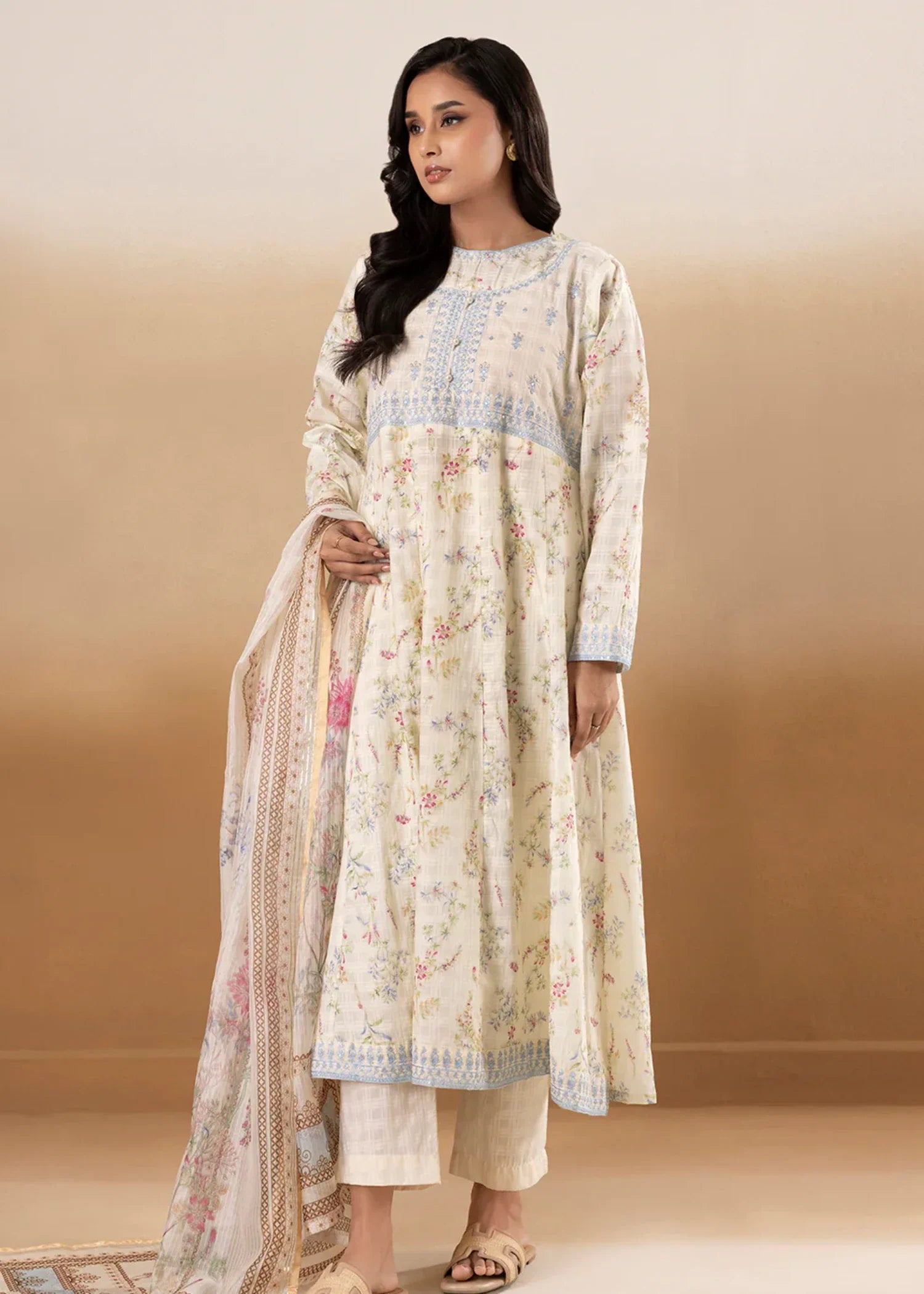 lawn Pishwas in Cream