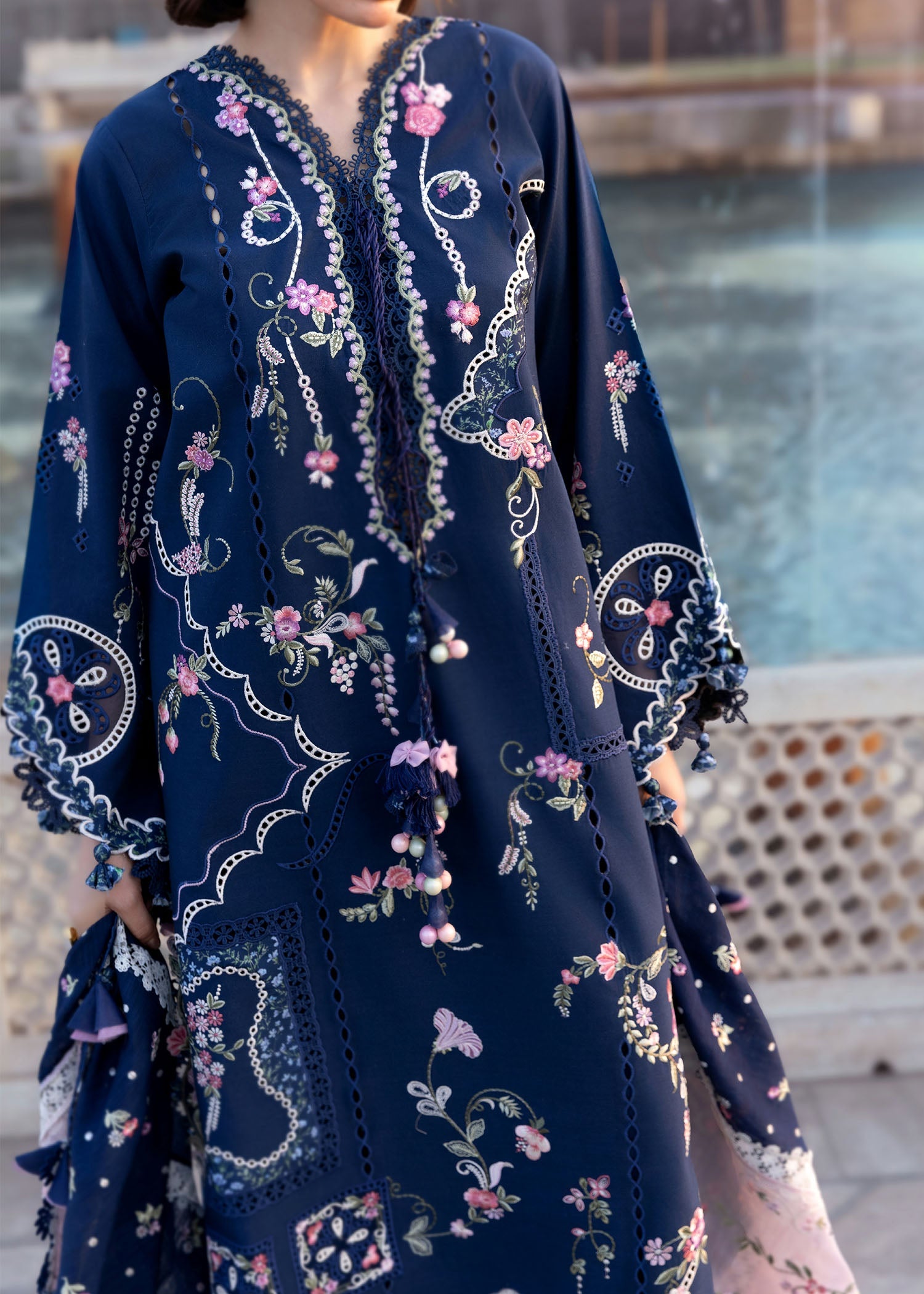 Flow Luxury Lawn – MANIFESTED MEADOWS - D7B