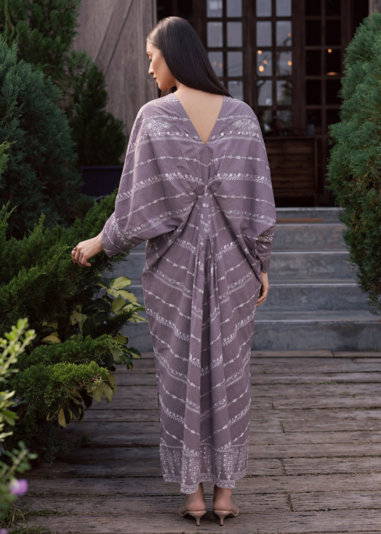 lawn Kaftan in Purple ash