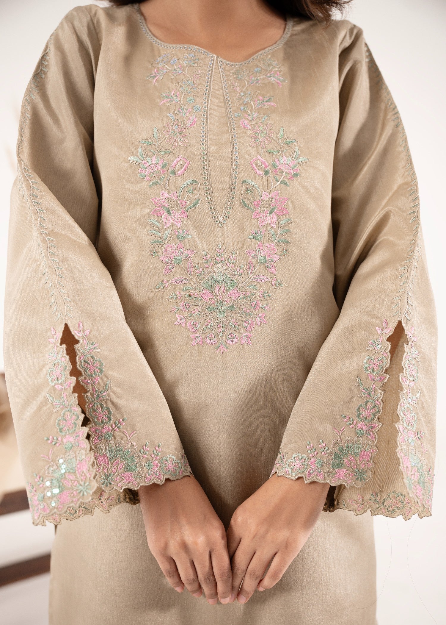 pk raw silk Kurta Set in Beige