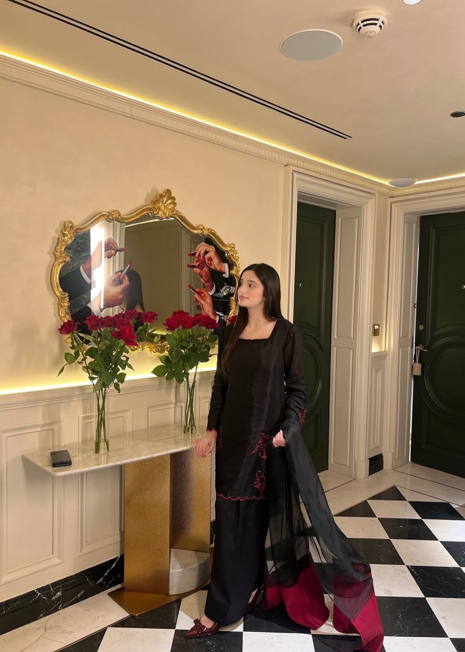 charmuse/shamooz Kurta Set in Jet black