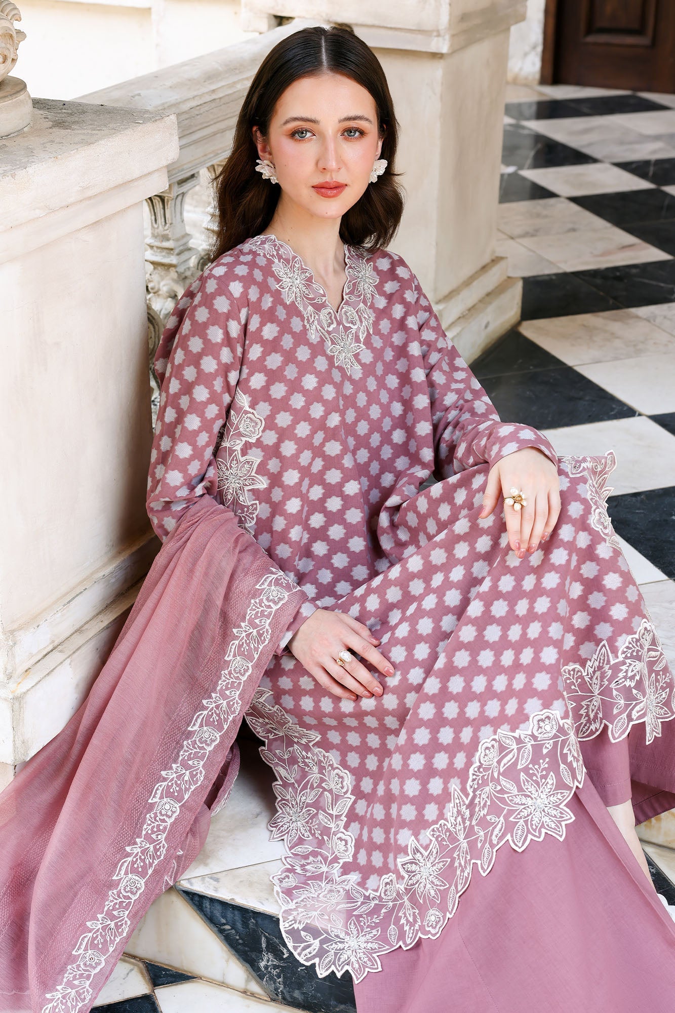 Eid Lawn Edit – Ash Rose