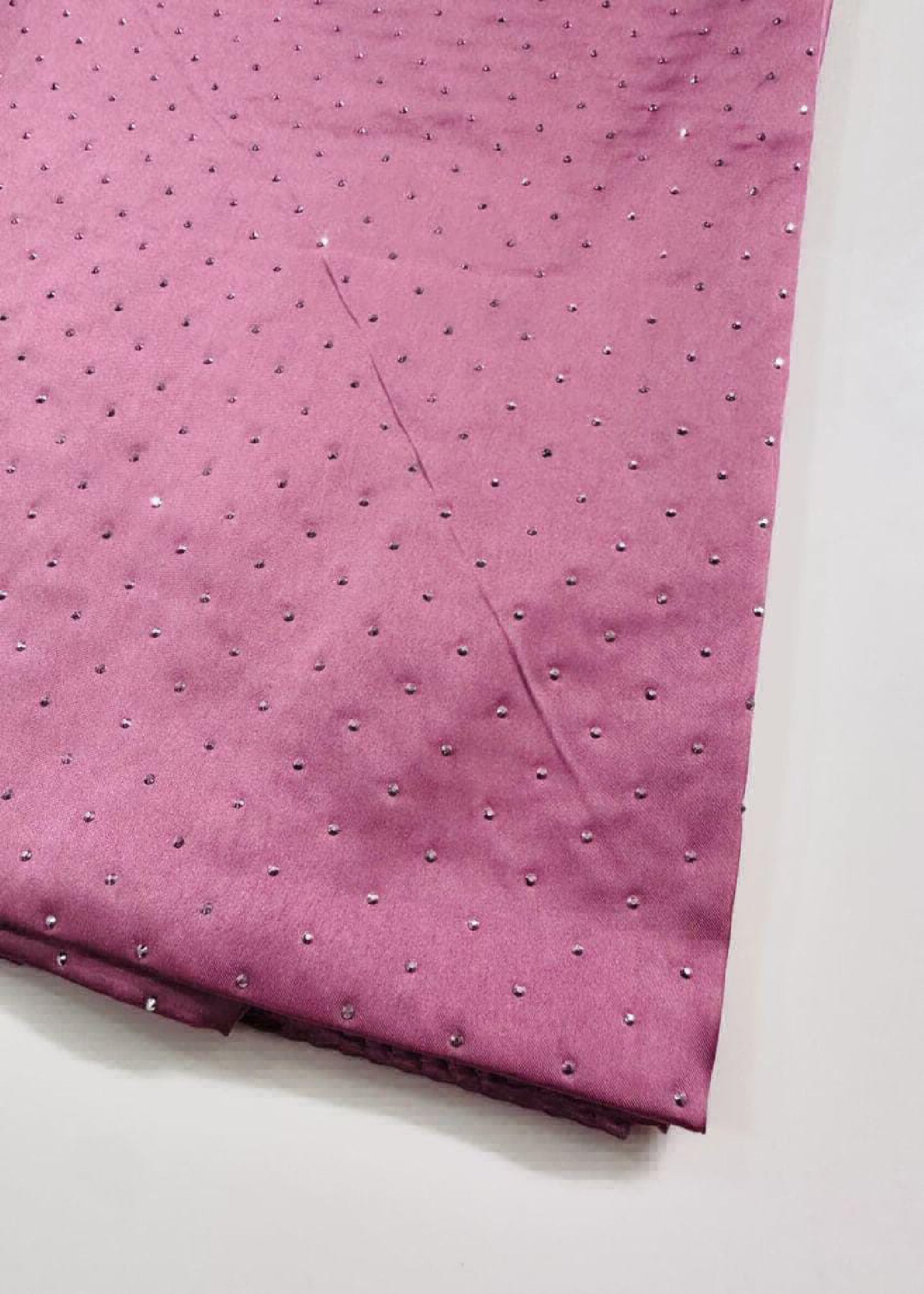blended grip silk Hijab in Tea rose pink