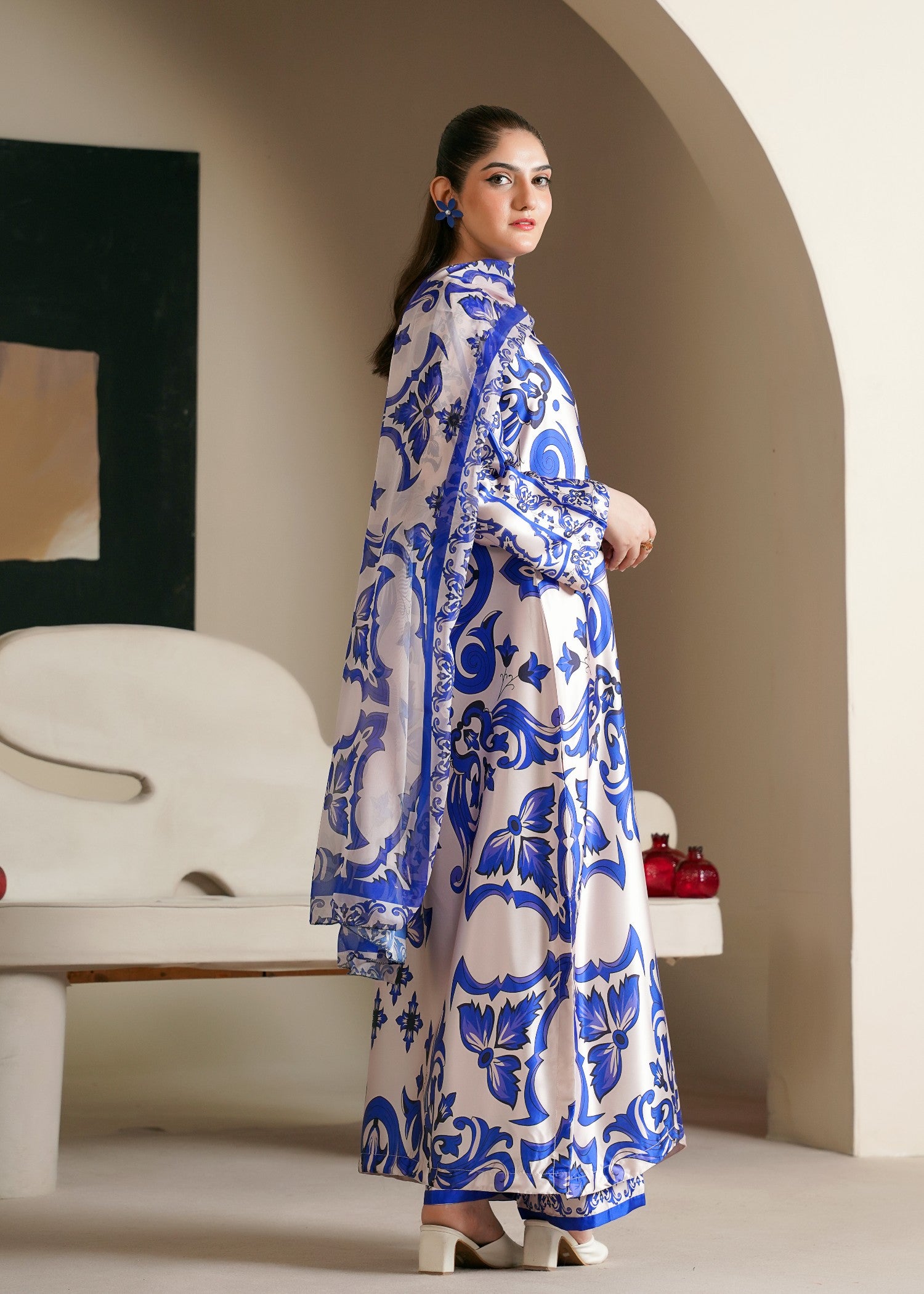 silk Kaftan in Royal blue