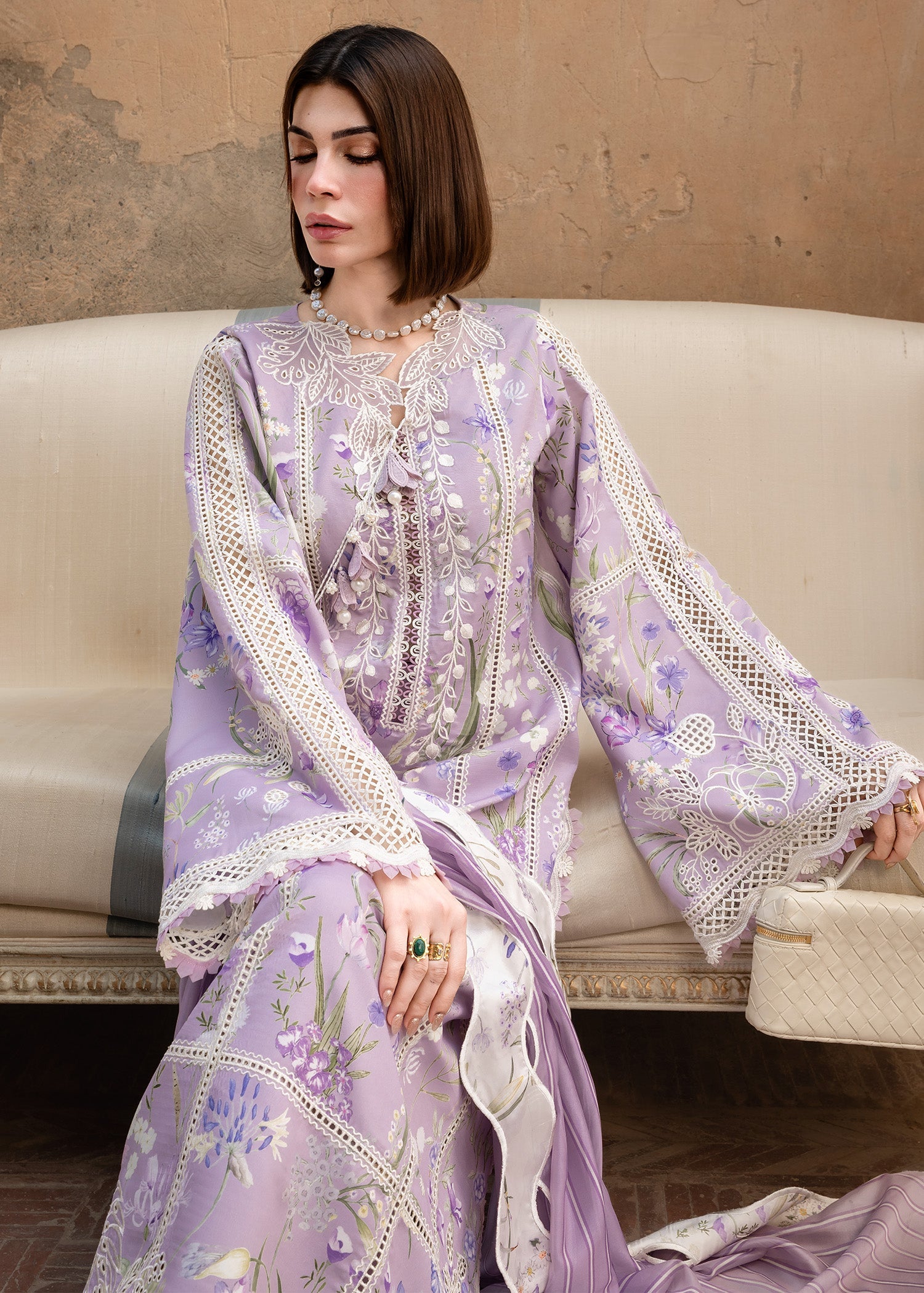Flow Luxury Lawn – A SUMMER DANCE - D2B