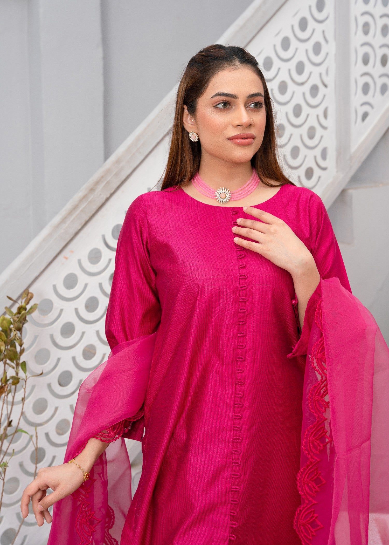khaddi silk Kurta Set in Hot pink