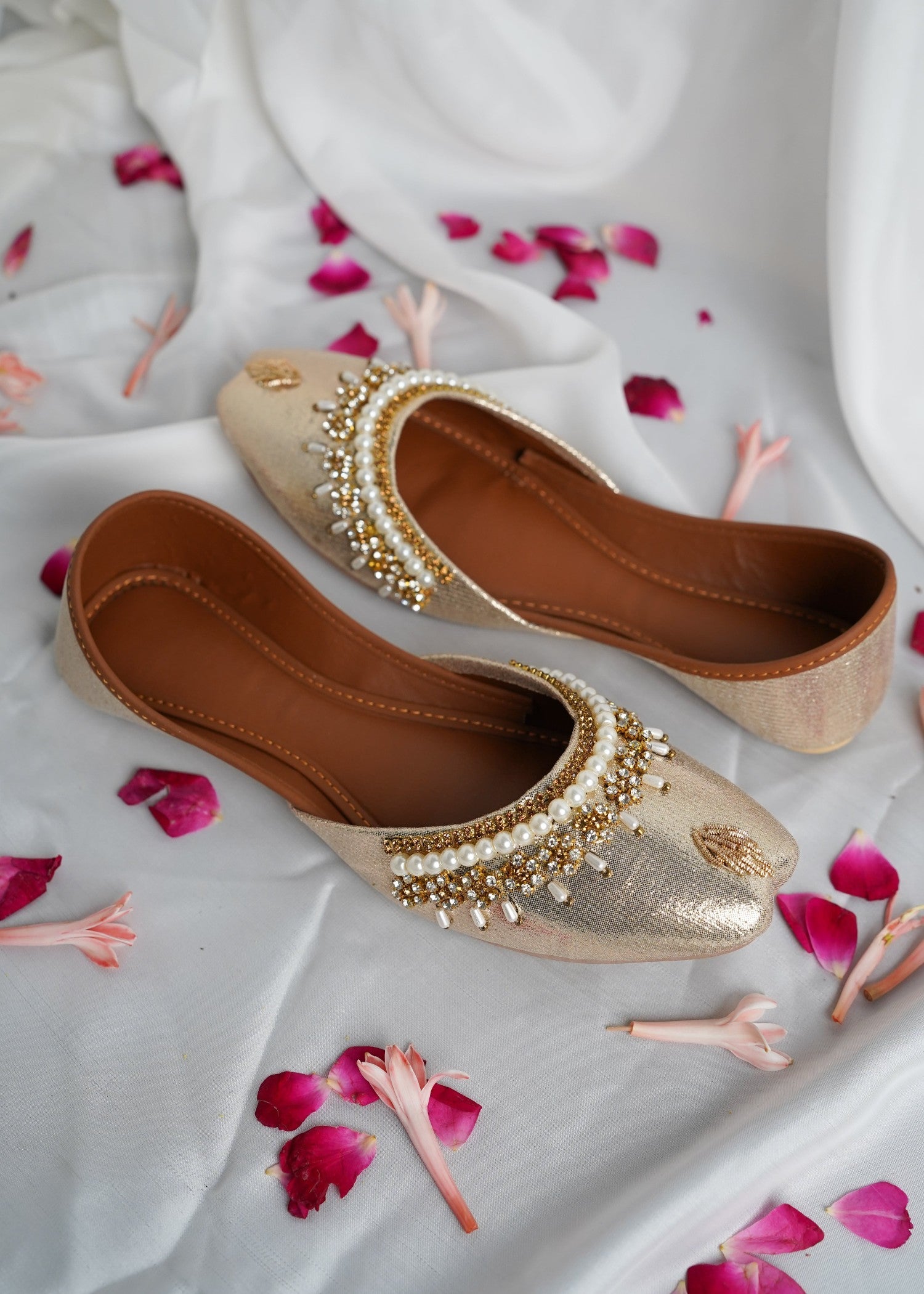 Khussa in Gold by - High Quality Women Khussa TWA8703