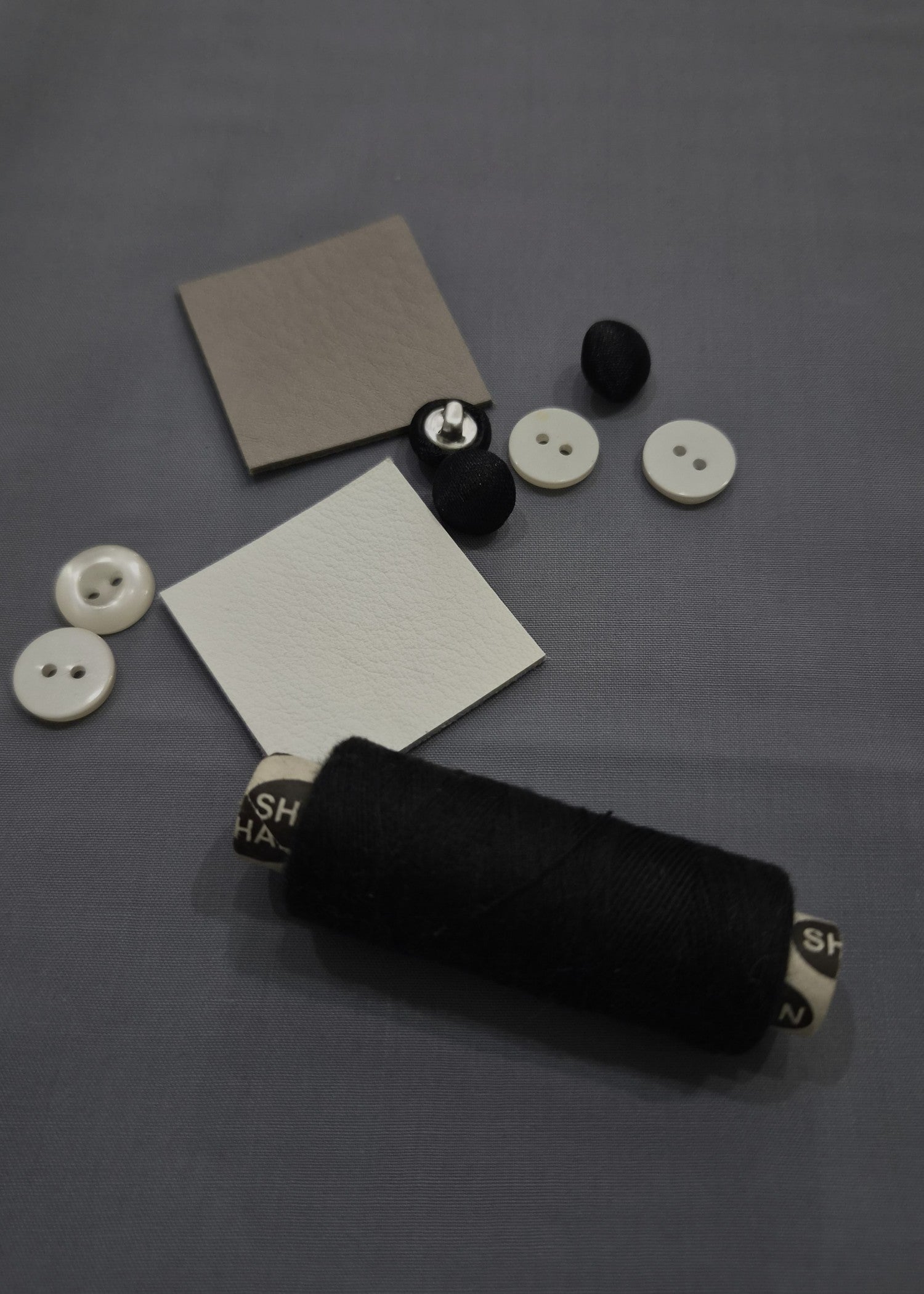 wash & wear Unstitched in Silver