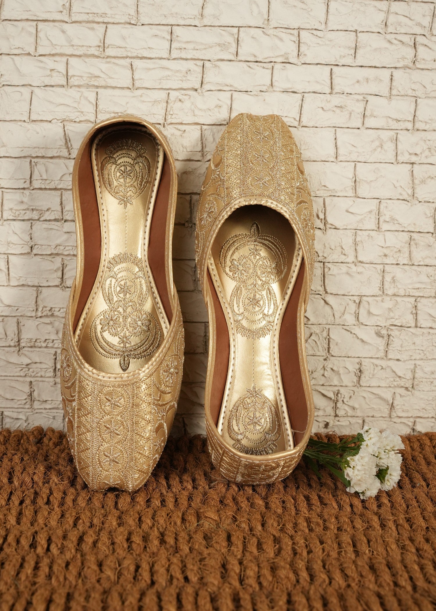 Khussa in Gold by - High Quality Women Khussa BVQ8065