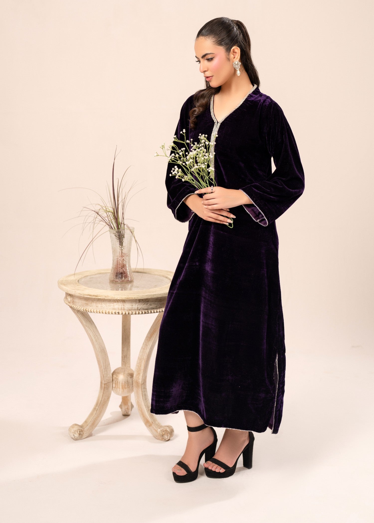 velvet Kaftan in Plum