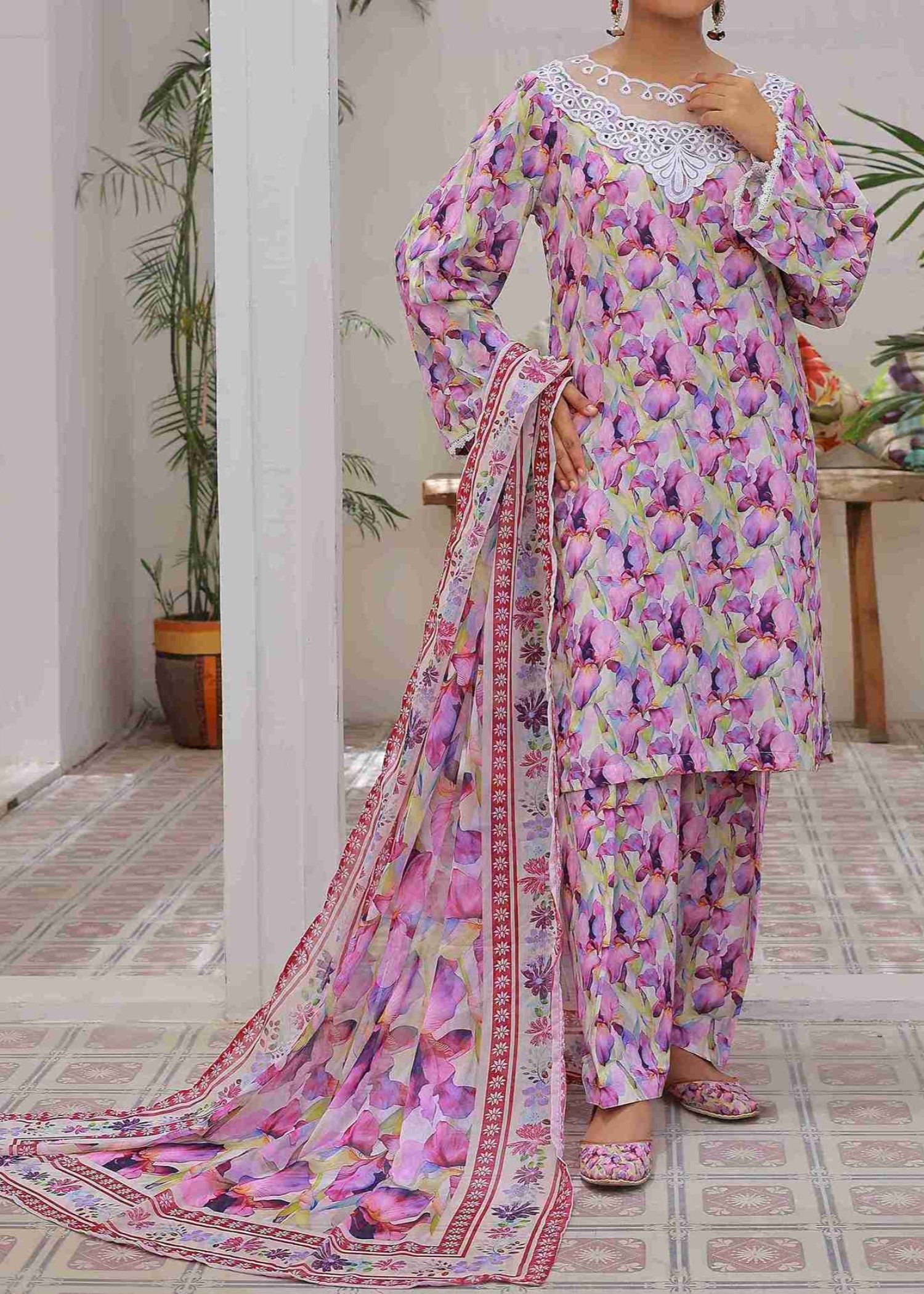 swiss lawn Kurta Set in Lilac