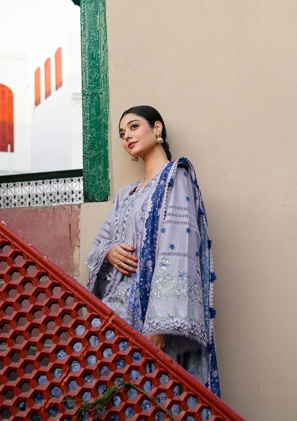Ek Fasana Luxury Lawn – KLB-7B NAZNEEN