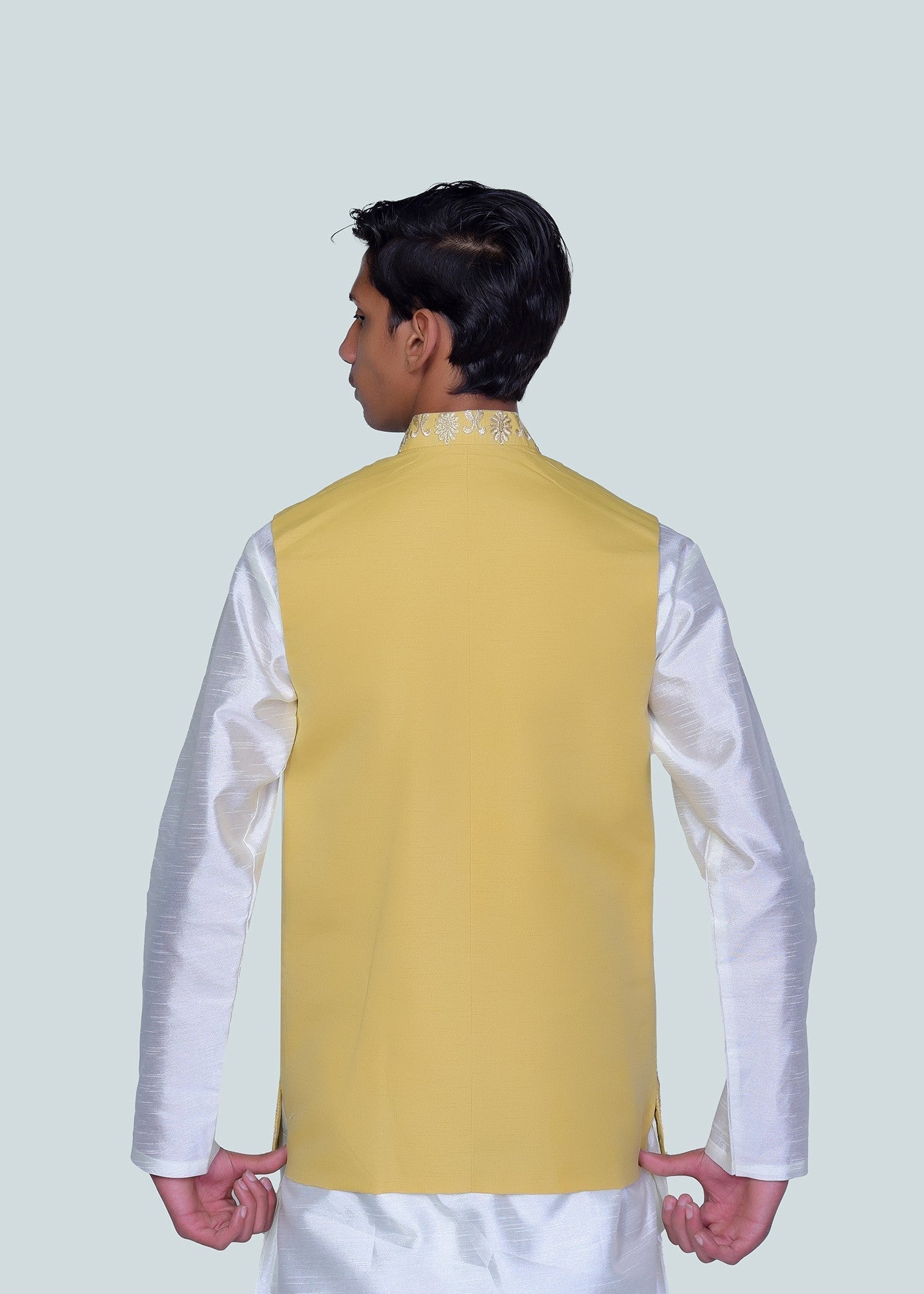 silk Waistcoat in Mari gold