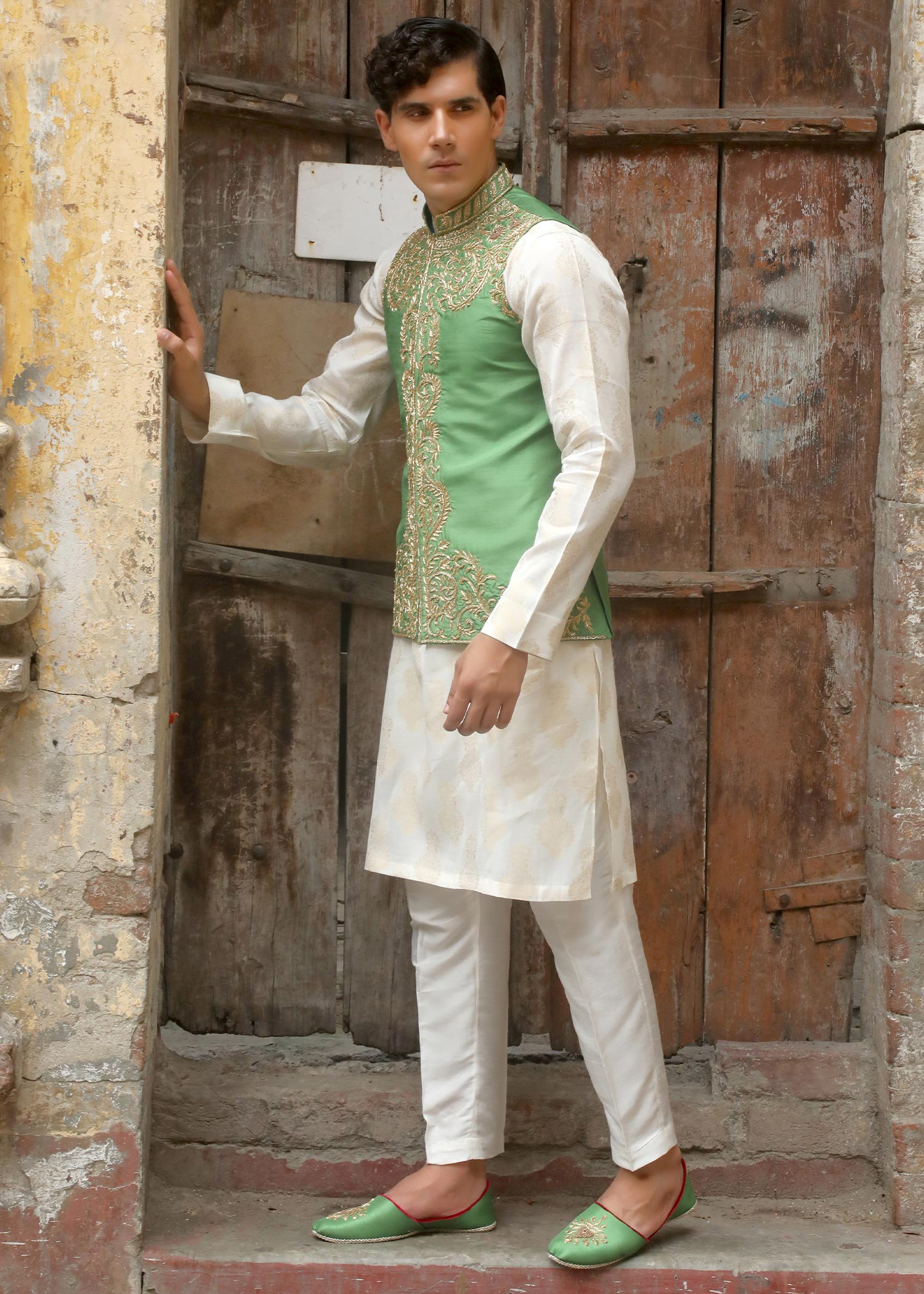 silk Waistcoat in Pistachio green