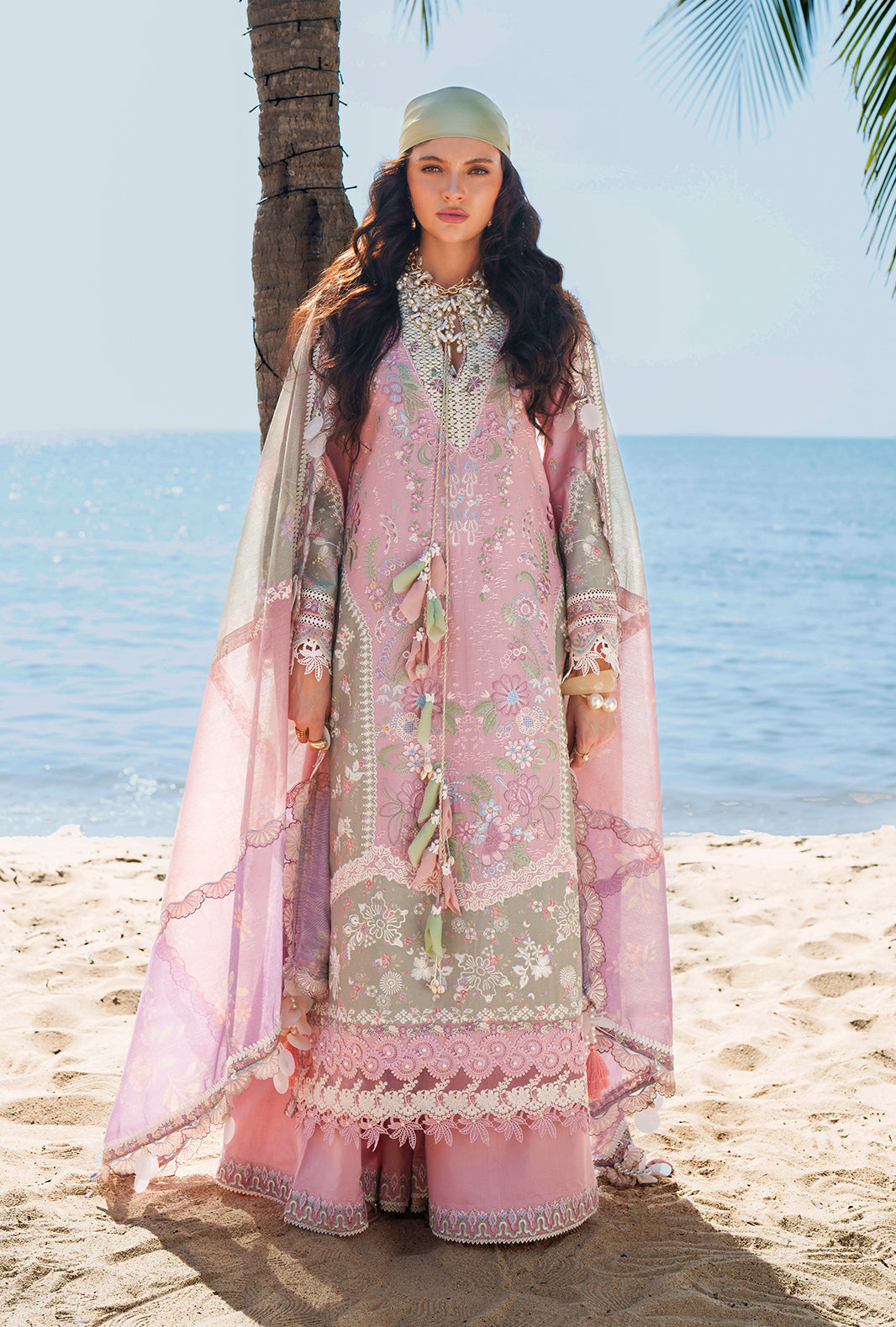 AJR Evara Luxury Lawn – Niva