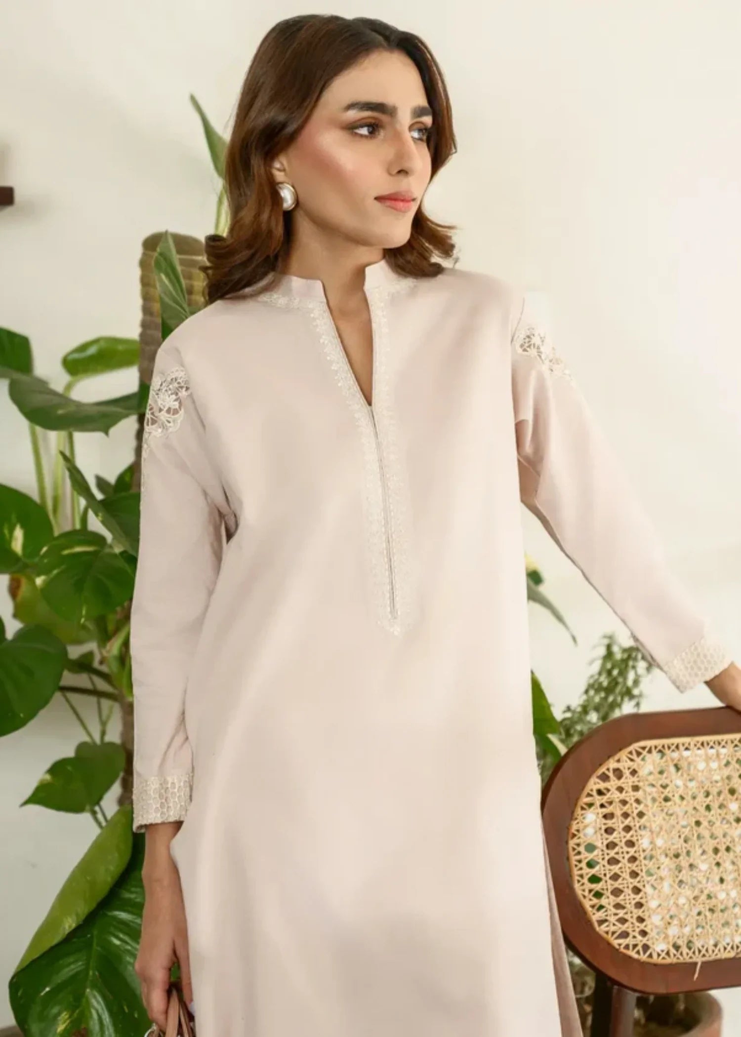 lawn Kurta Set in Timberwolf