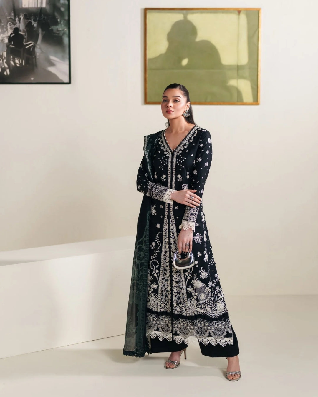 Whispers of Summer Luxury Lawn – MAEVE