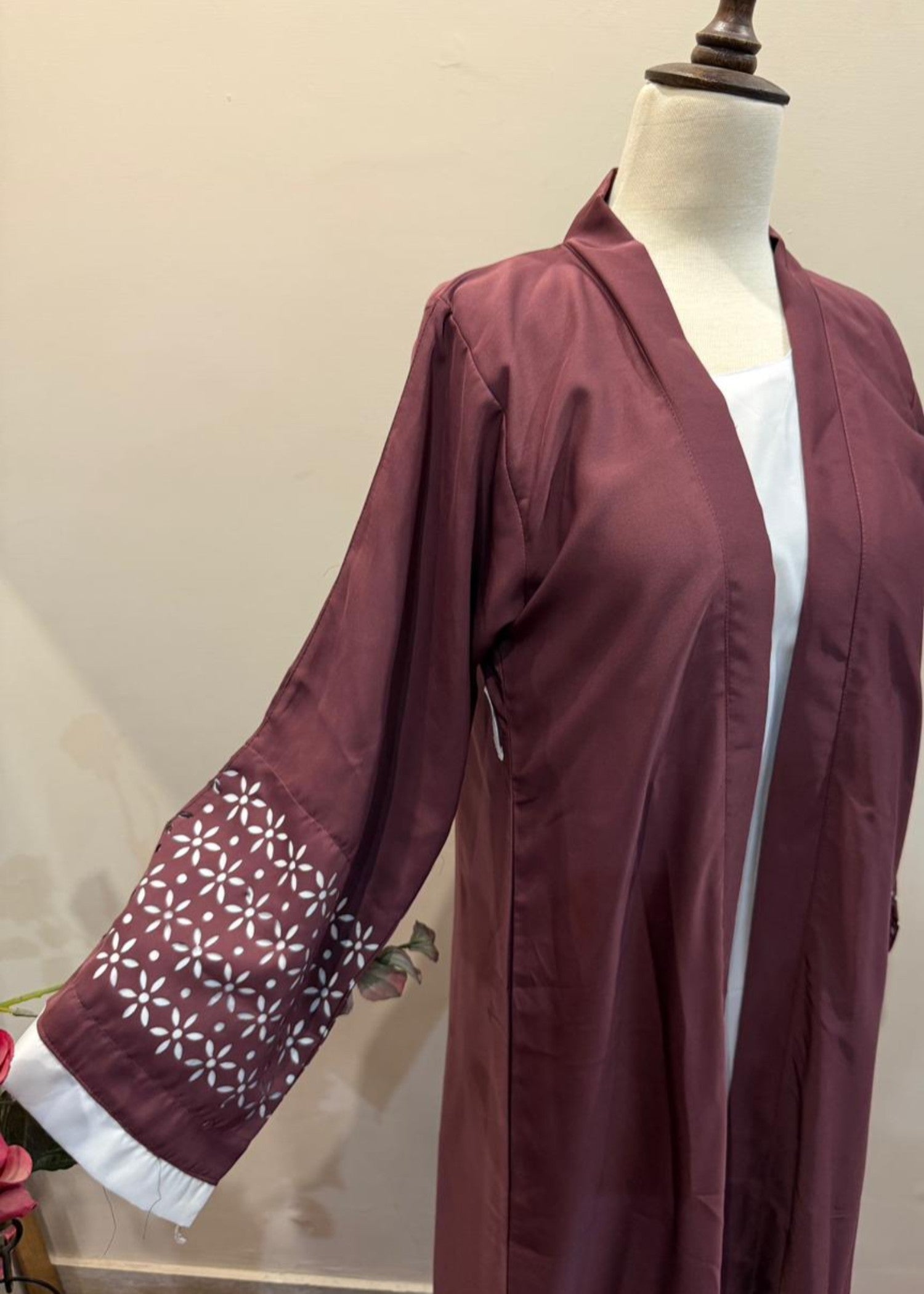 nidha blend Abaya in Magenta haze