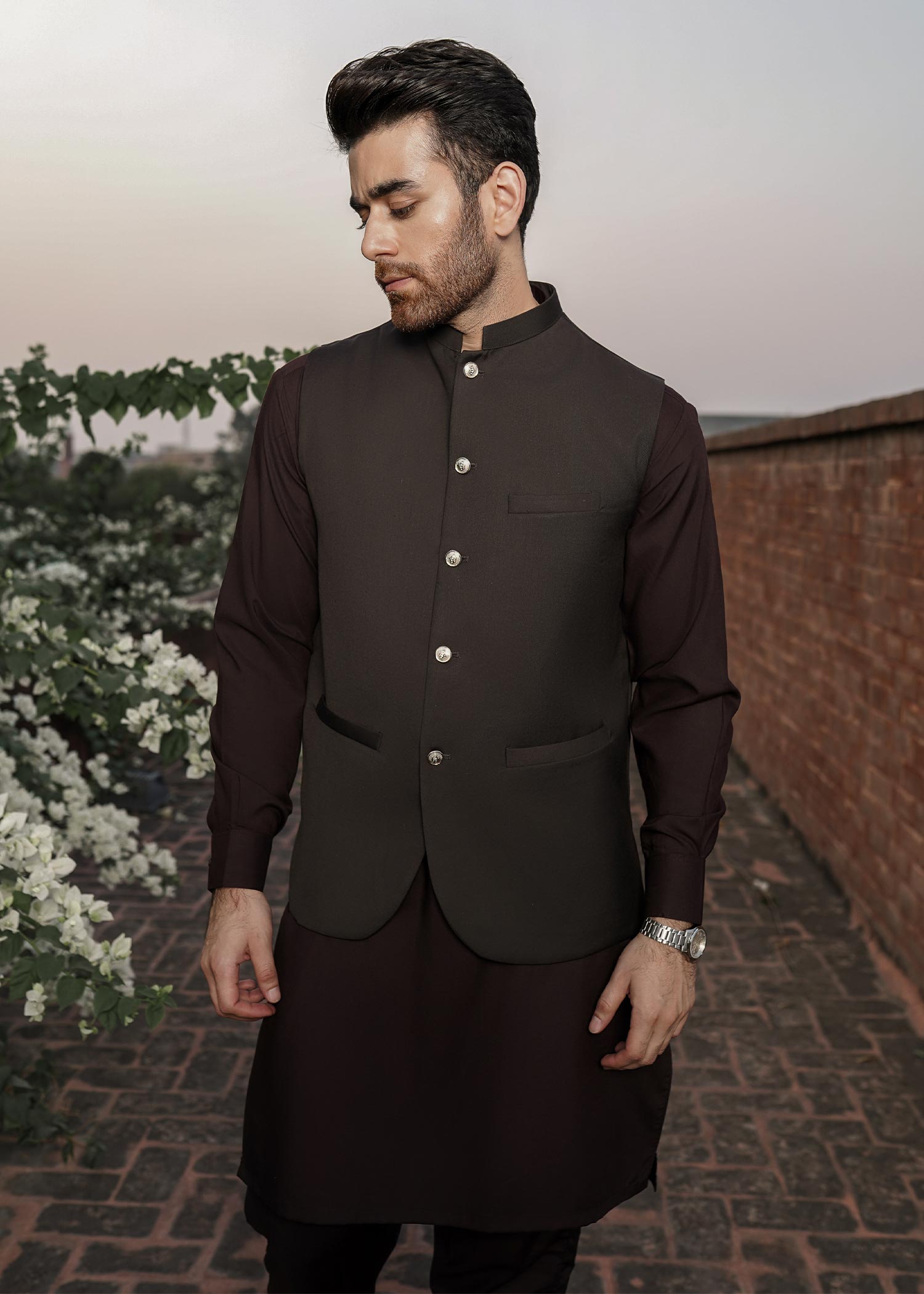 wash & wear Waistcoat in Dark brown