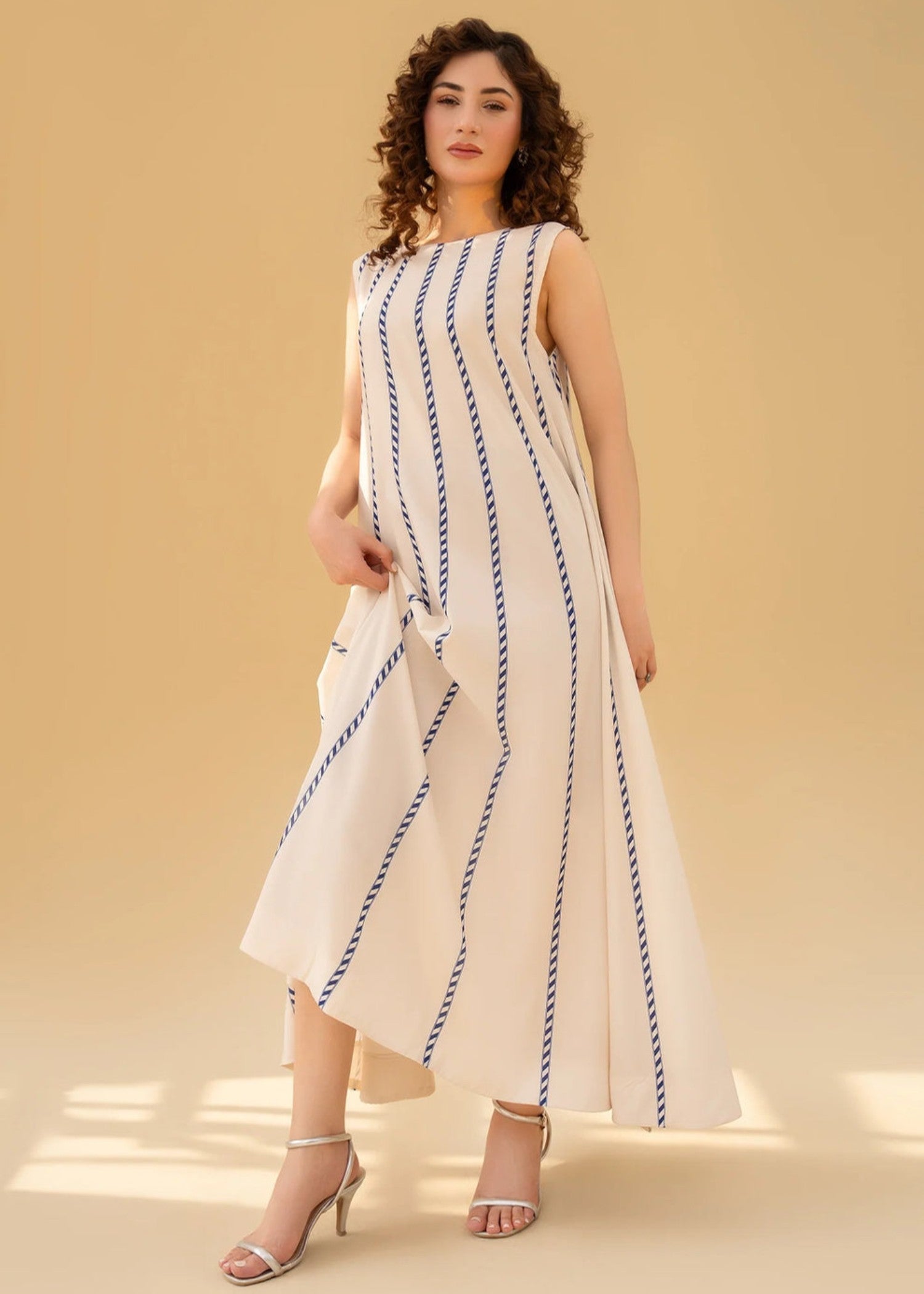 blended cambric Maxi in Pearl white