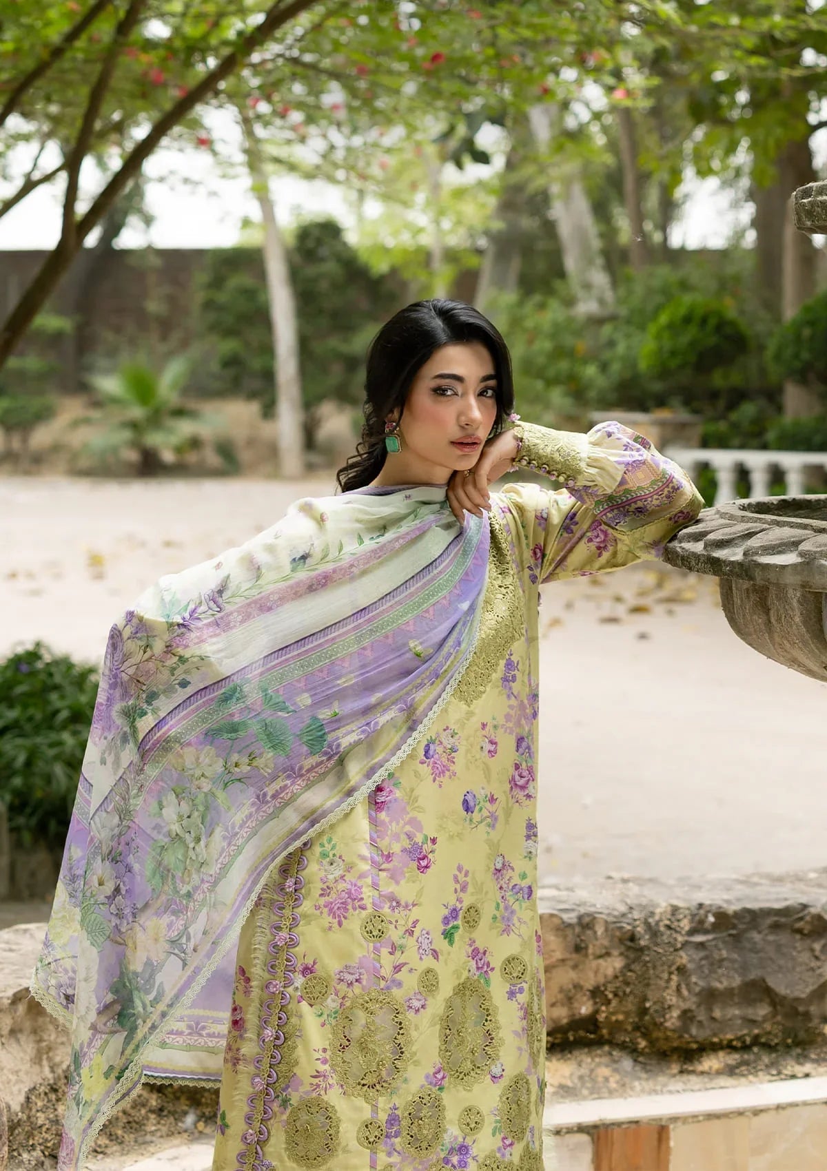 Signature Lawn Edit – 8a Olivia
