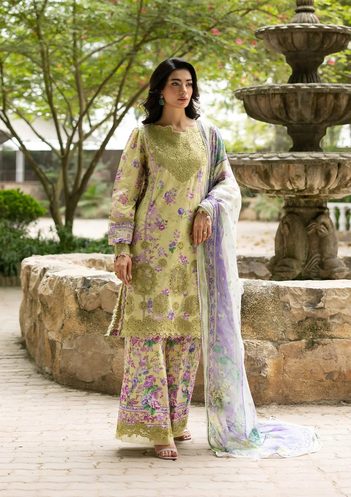 Signature Lawn Edit – 8a Olivia
