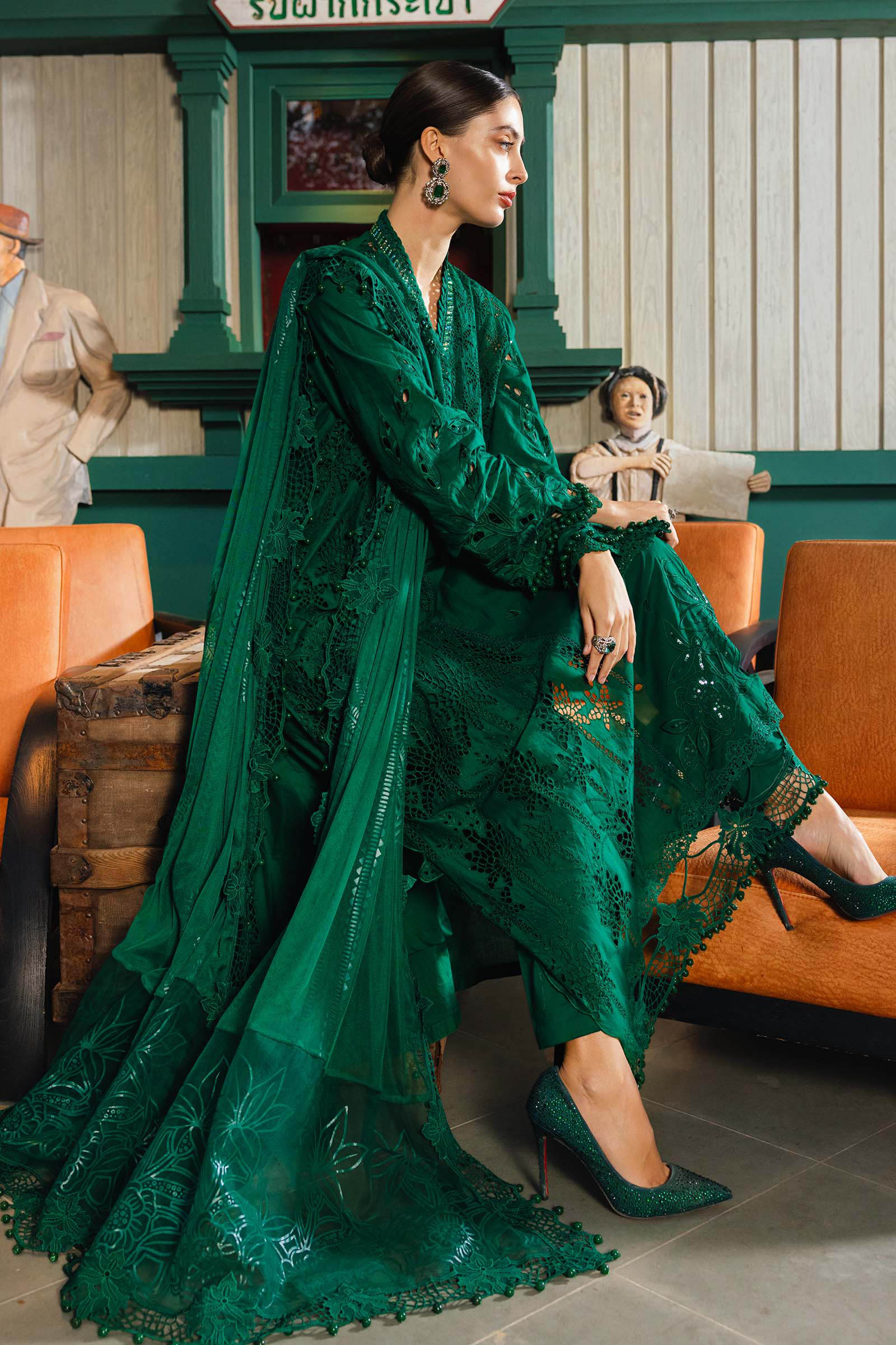 Eid Festive Luxury Lawn – EL26-04