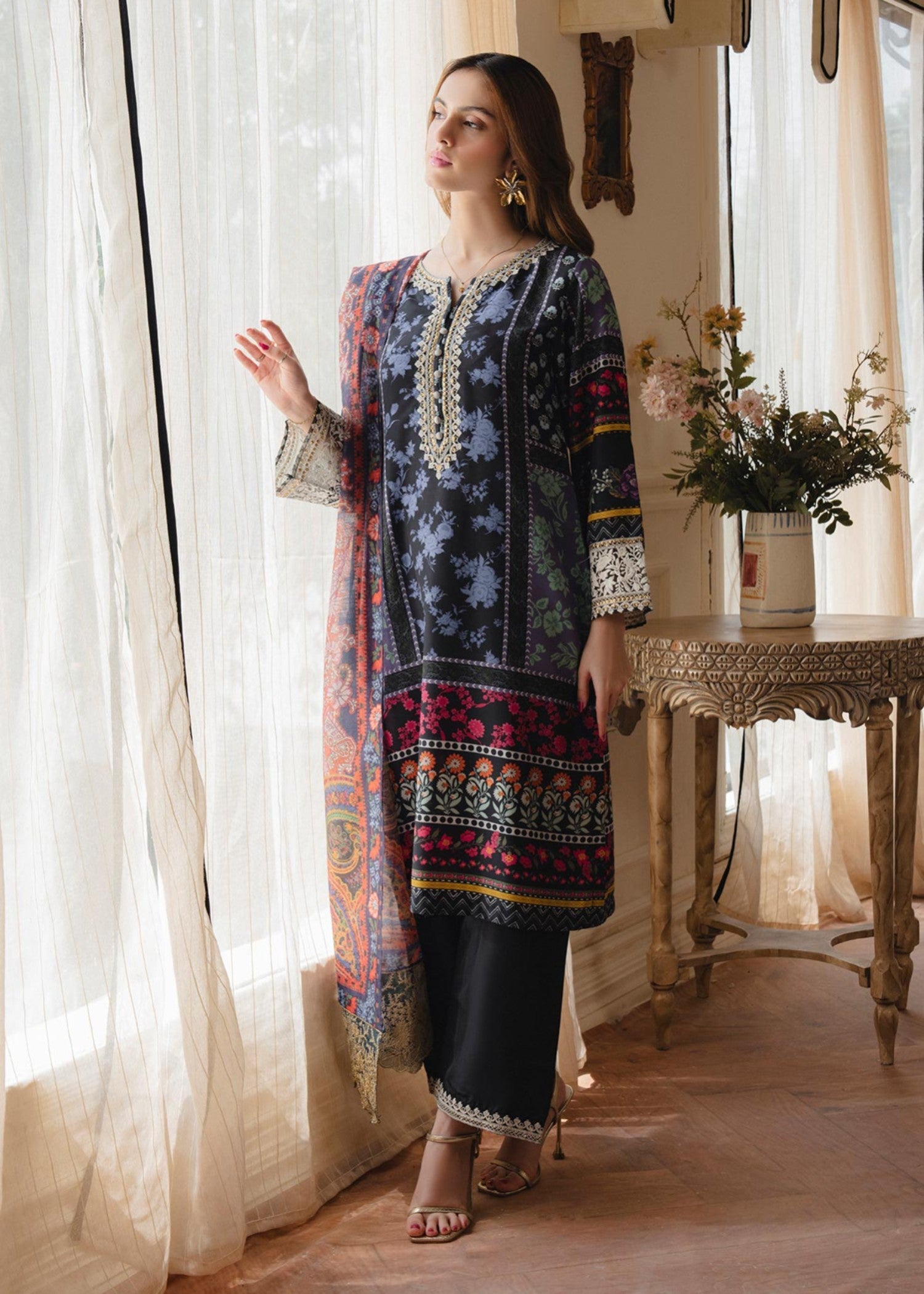 silk crepe Kurta Set in Black, midnight blue, maroon