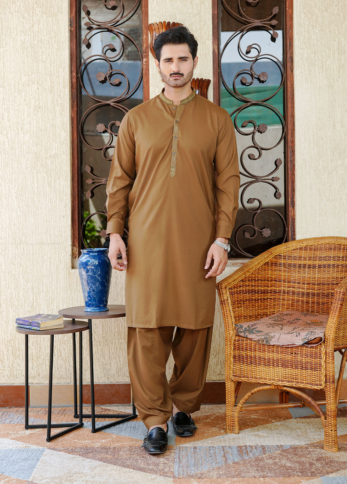wash & wear Shalwar Kameez in Hazelwood brown