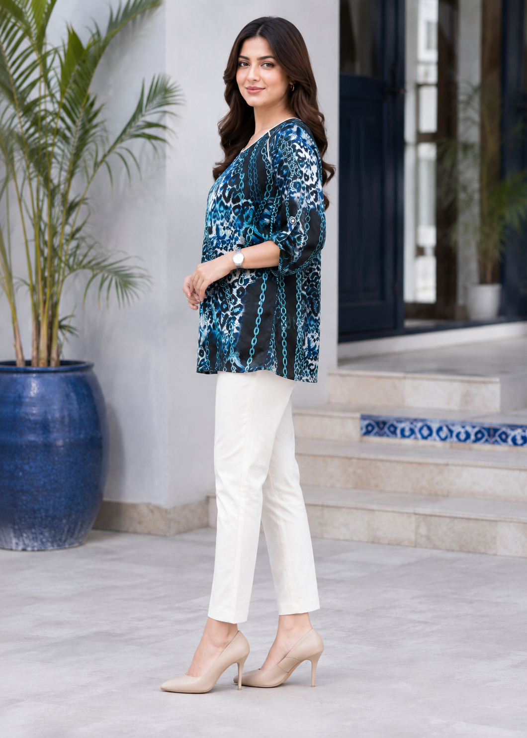 poly silk Top in Black, carolina blue
