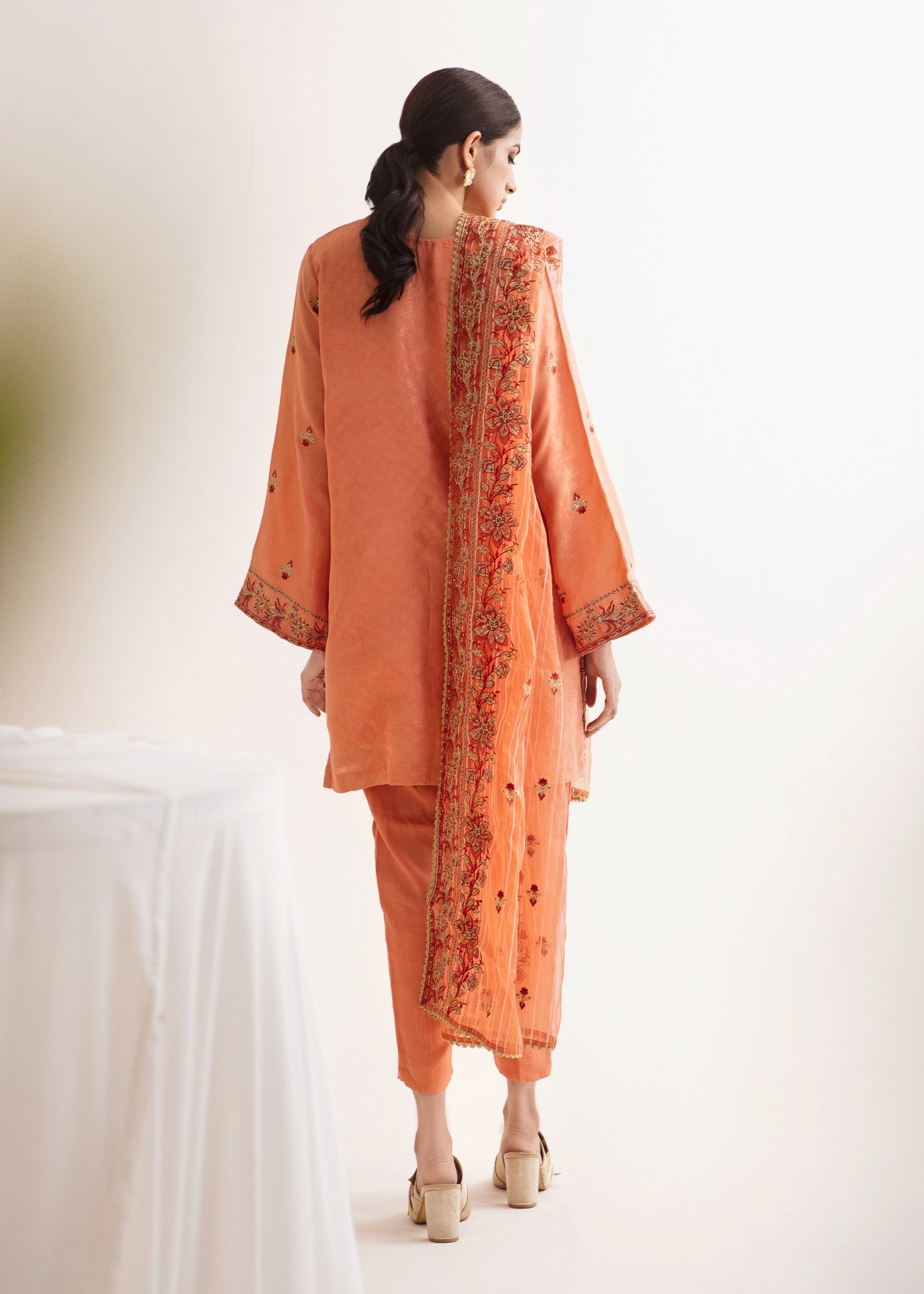 jacquard Unstitched in Peach orange