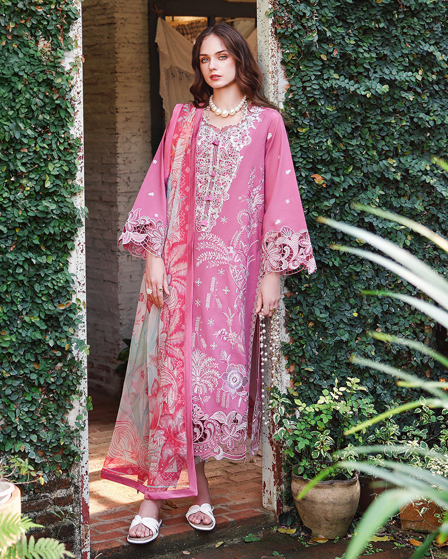 Secret Garden Lawn – Mystic Camellia