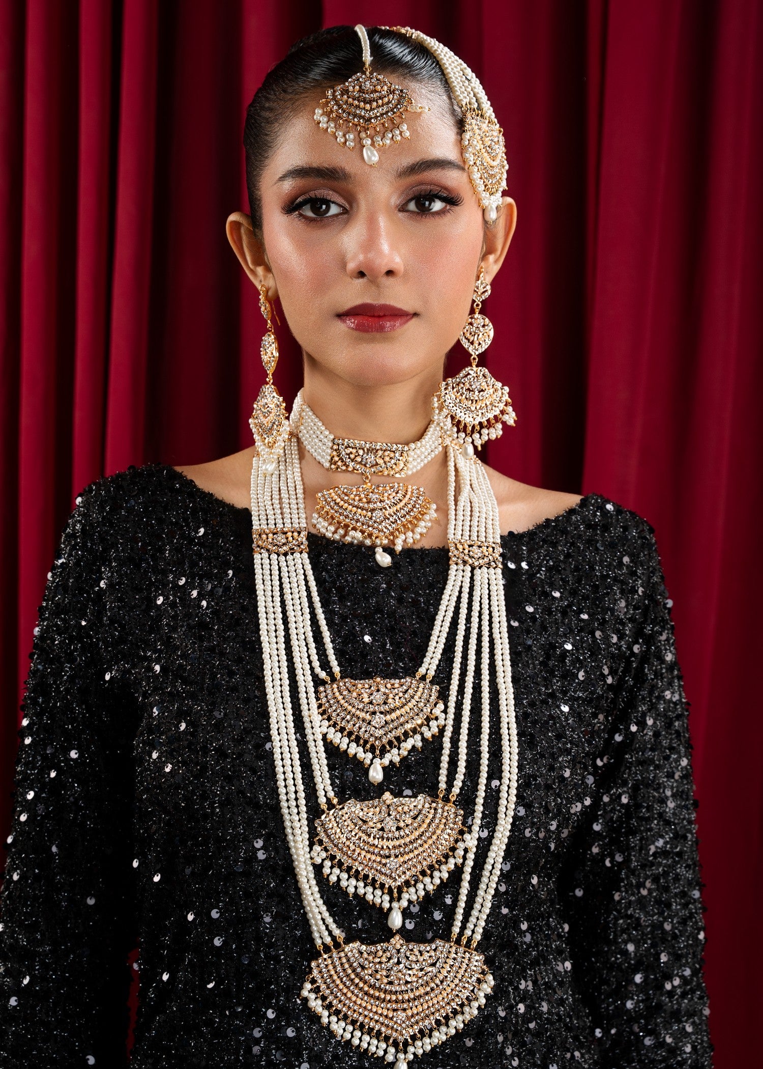 Jewelry Set in Gold Color by - Trendy Women Jewelry Set ZSF5572