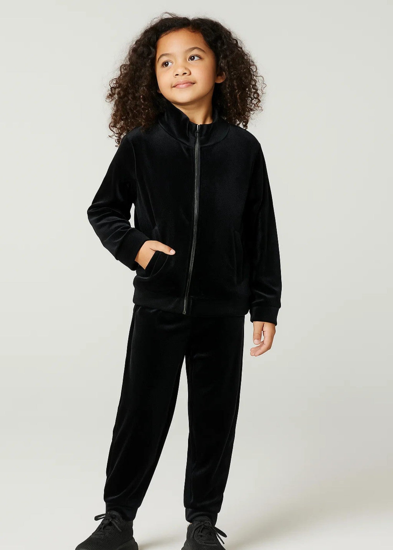 velvet Tracksuit in Jet black