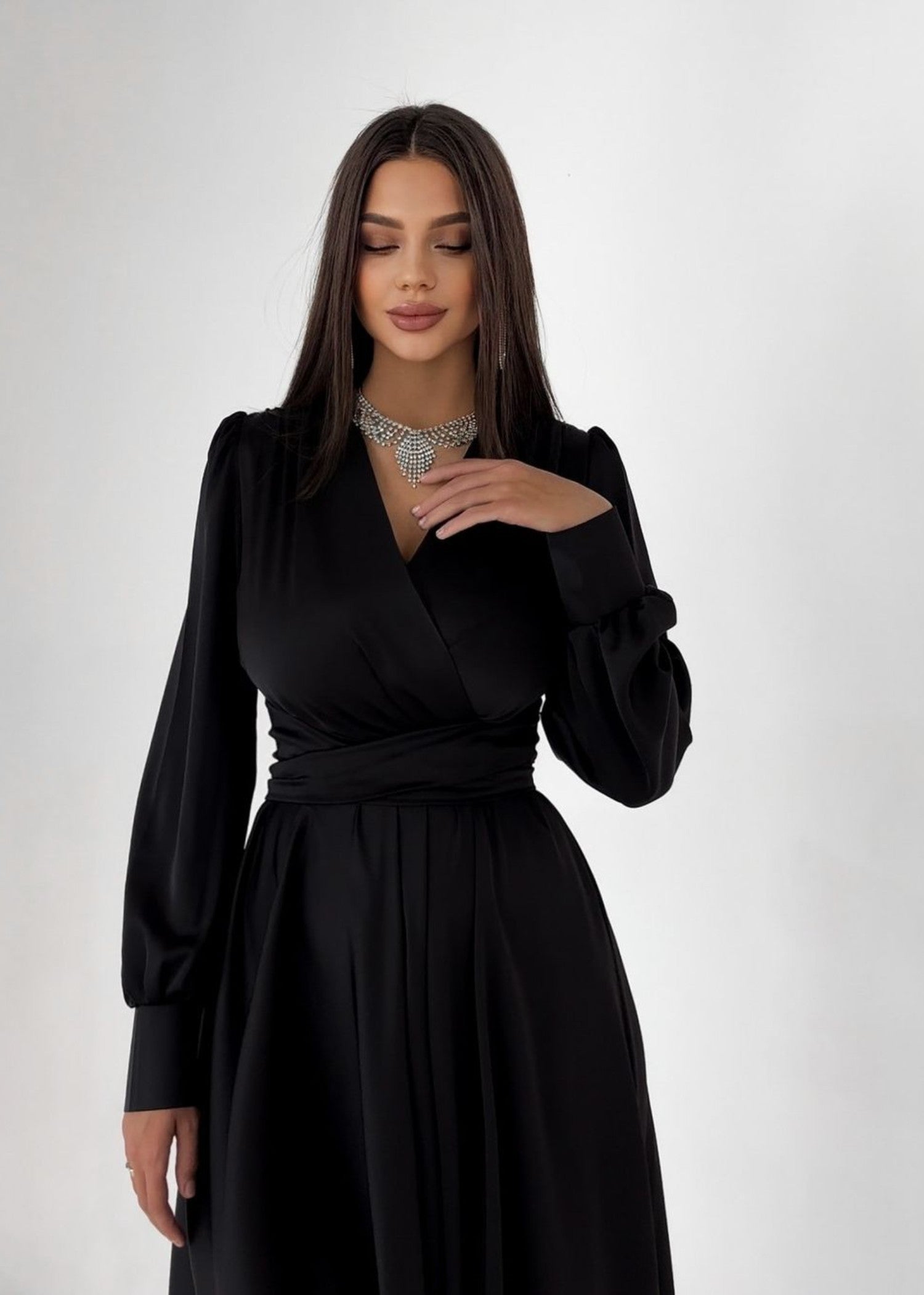 silk Maxi in Black