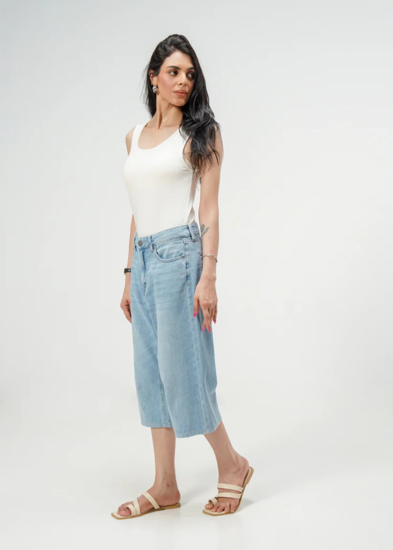 stone wash denim Shorts in Royal blue