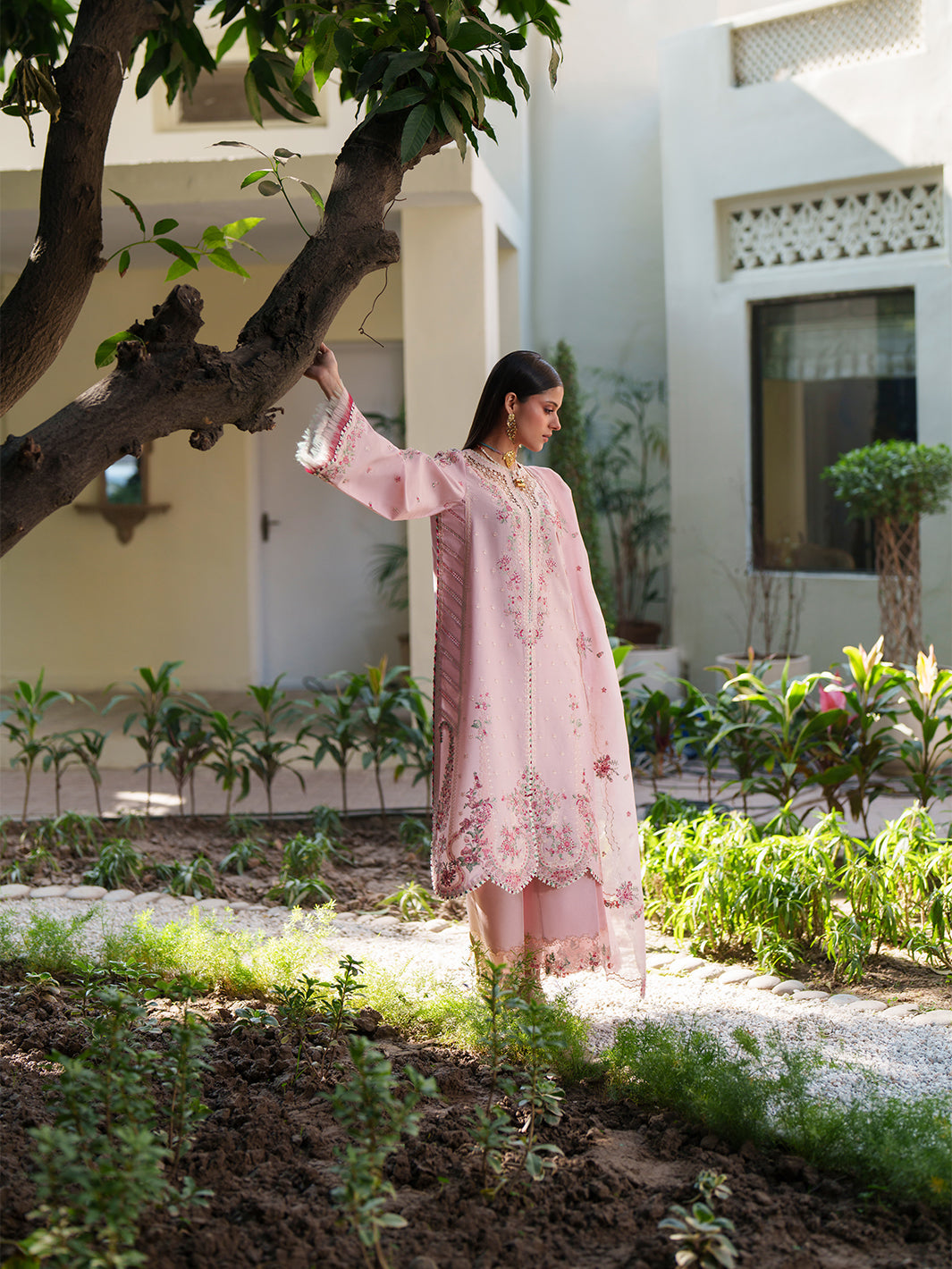 Heritage Dore Lawn – 176-B