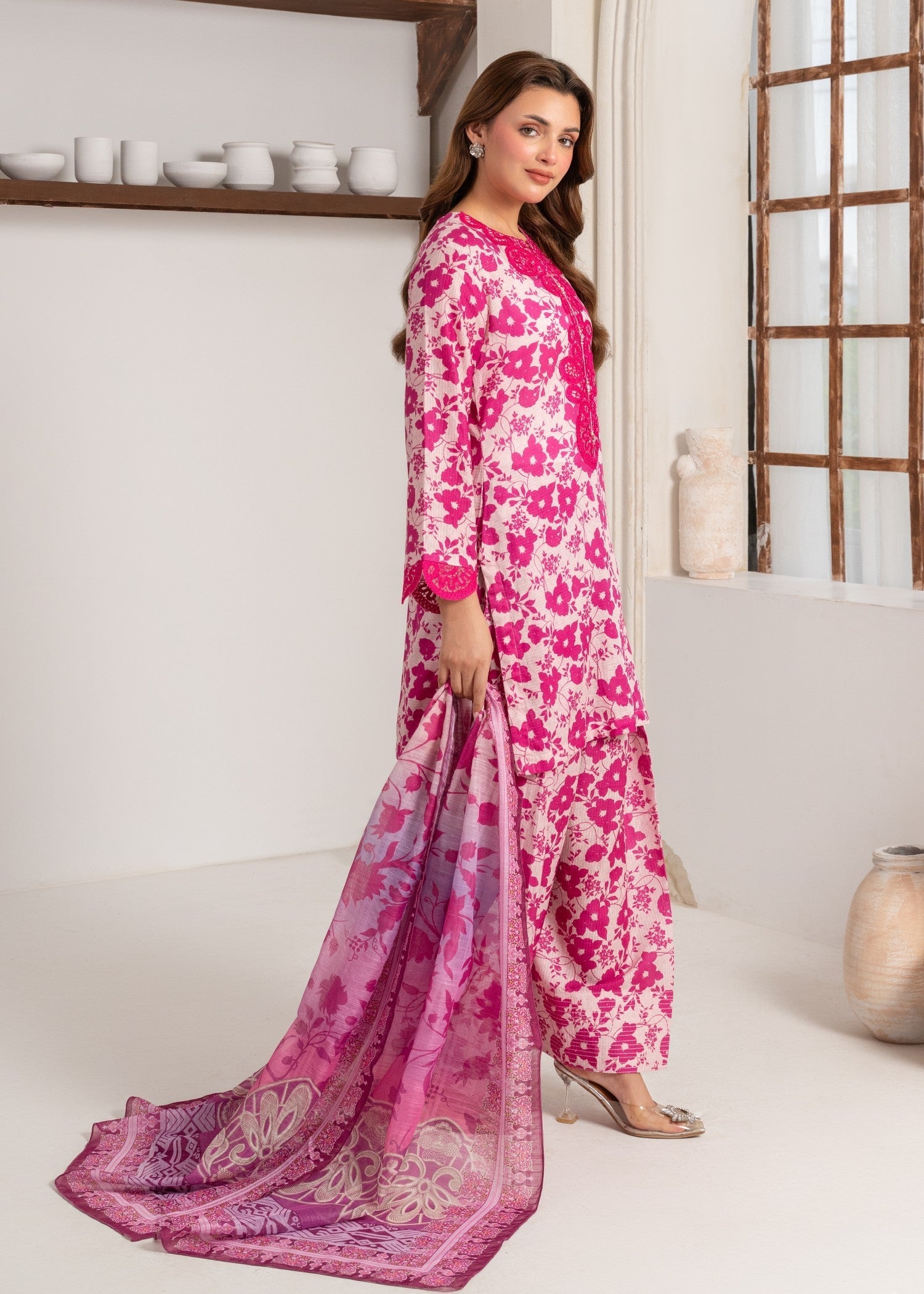 textured lawn Kurta Set in Shocking pink