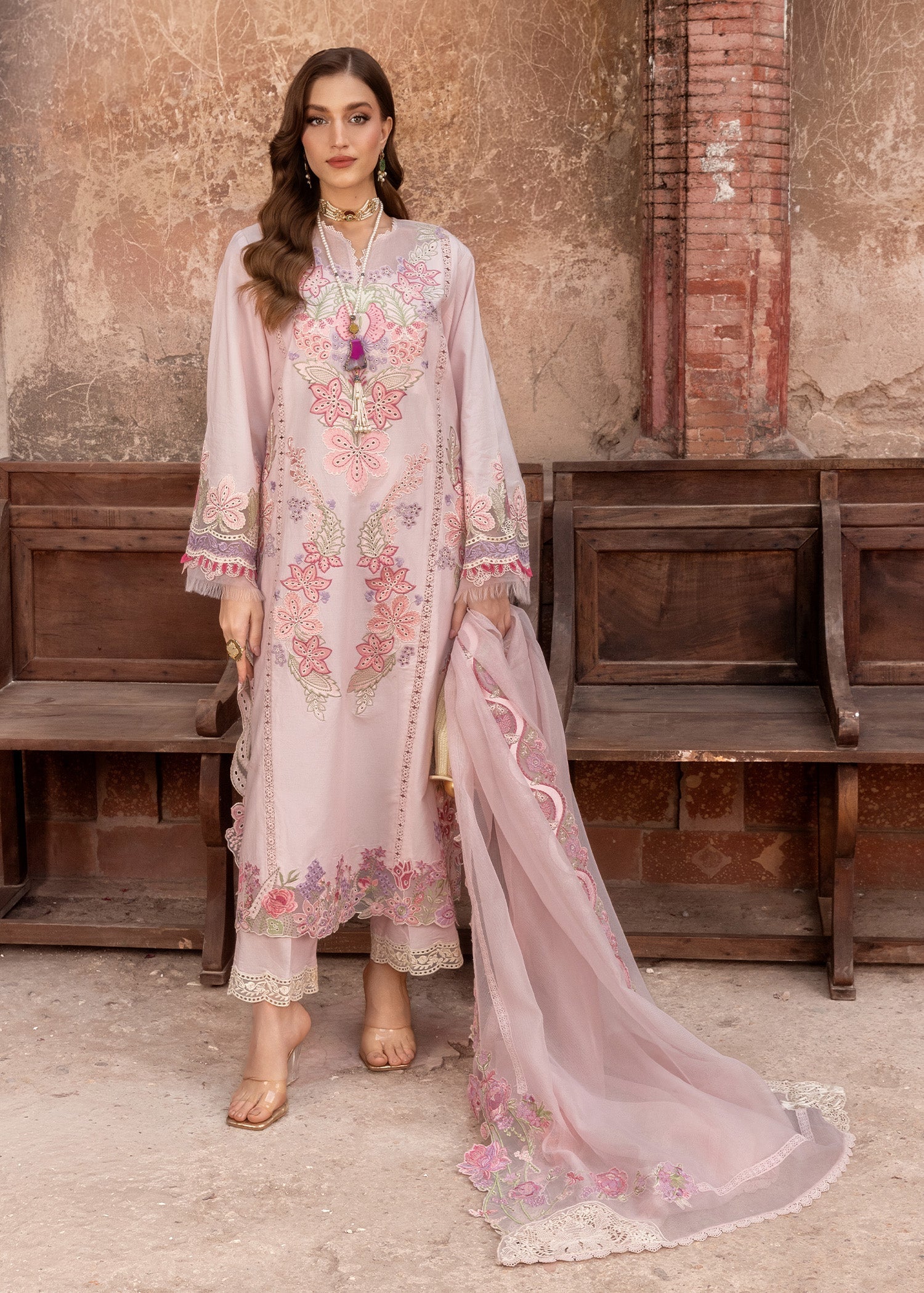 Breeze Festive Luxury Lawn – VERA-9-B
