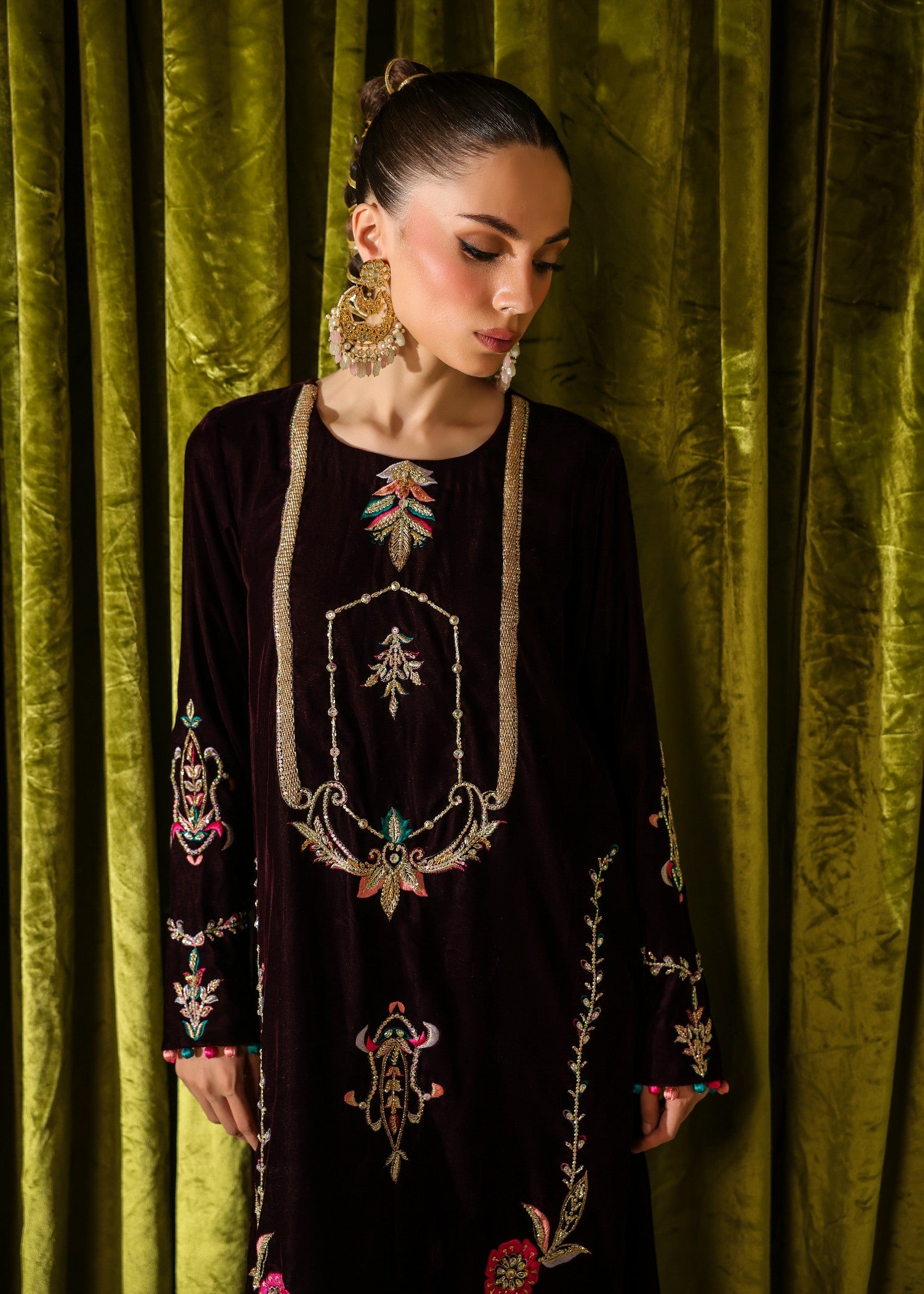 velvet Kaftan in Deep purple