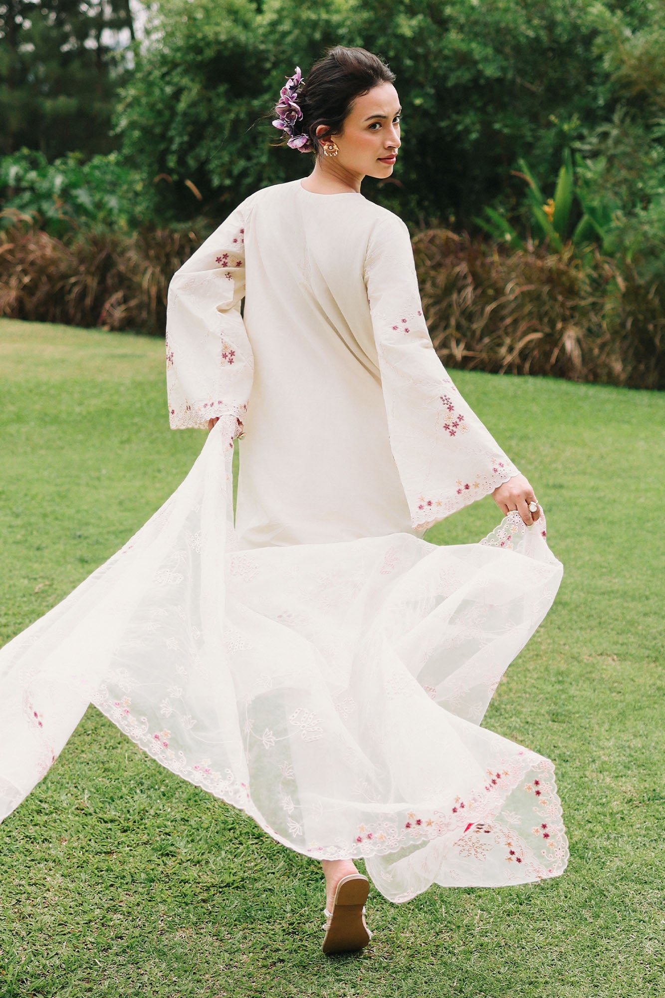 Eid Lawn Edit – Caramel Cream