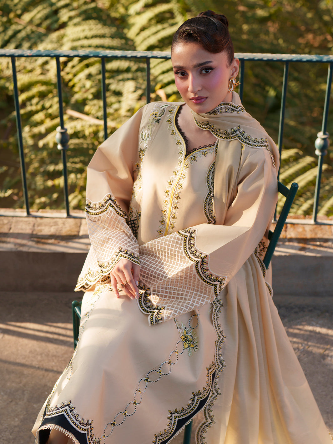 Fiona Lawn – F-04