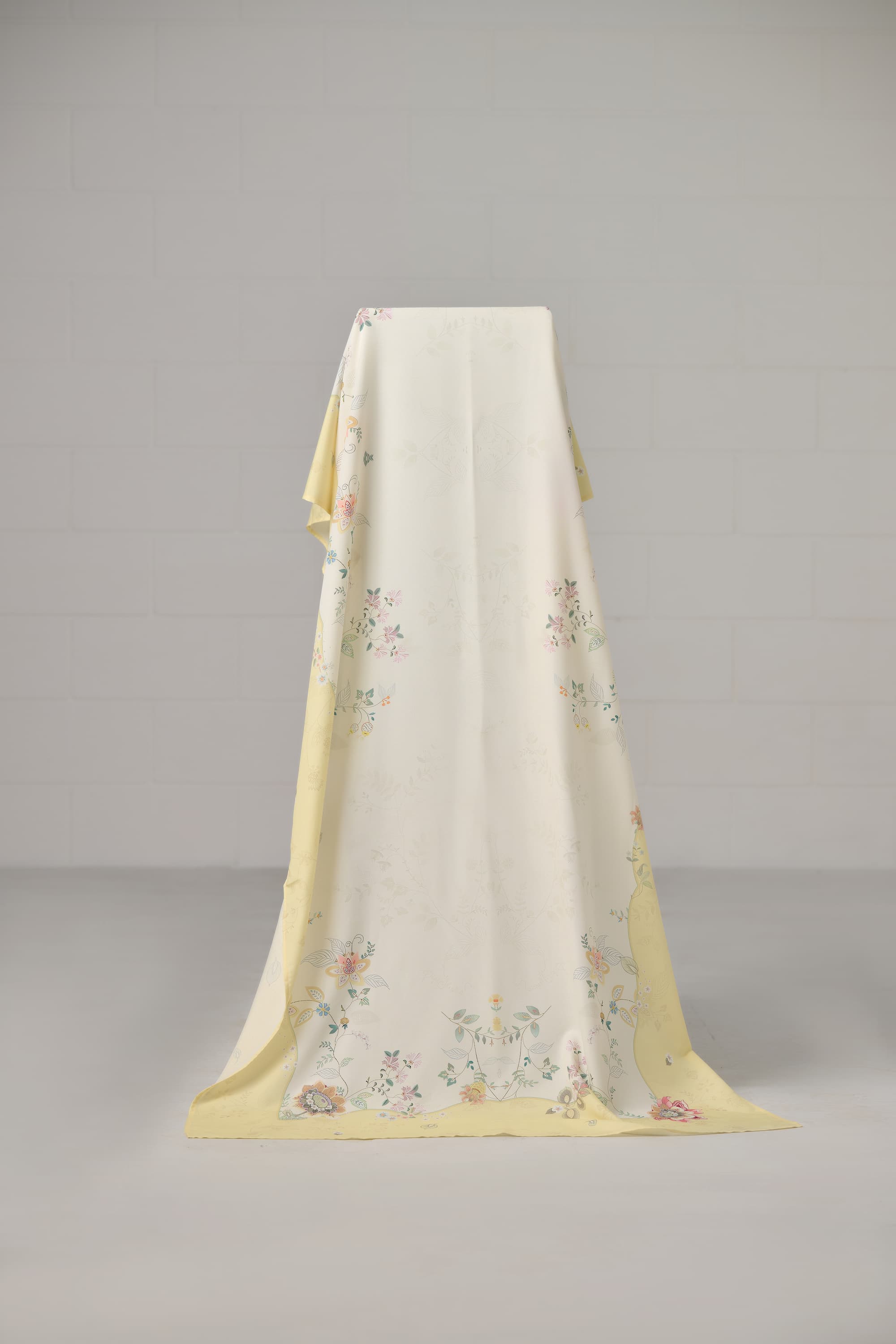 Dupatta in Off-white Color by - Trendy Women Dupatta KVB8606