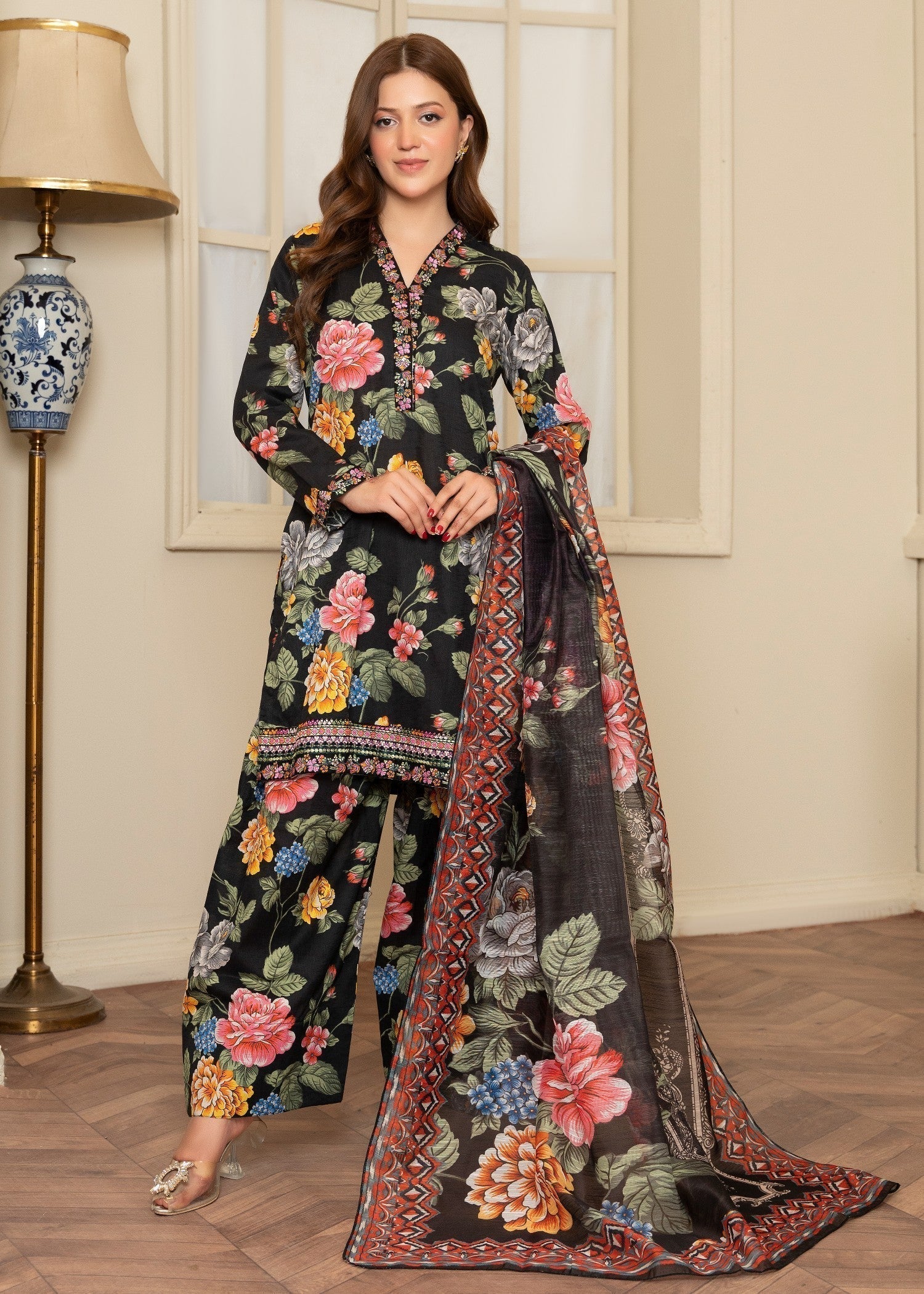 fine khaddar Kurta Set in Black