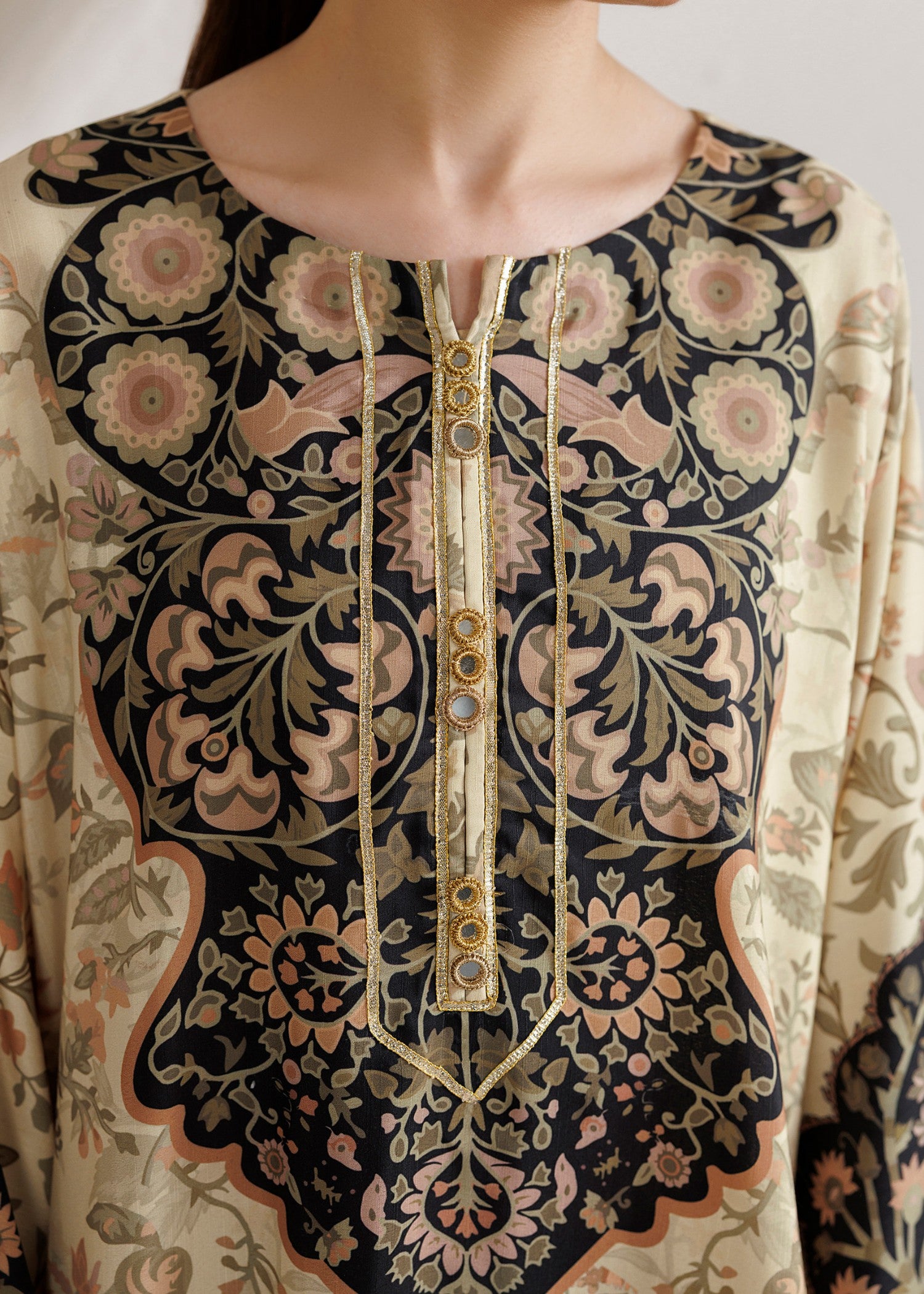 raw silk Kaftan in Beige