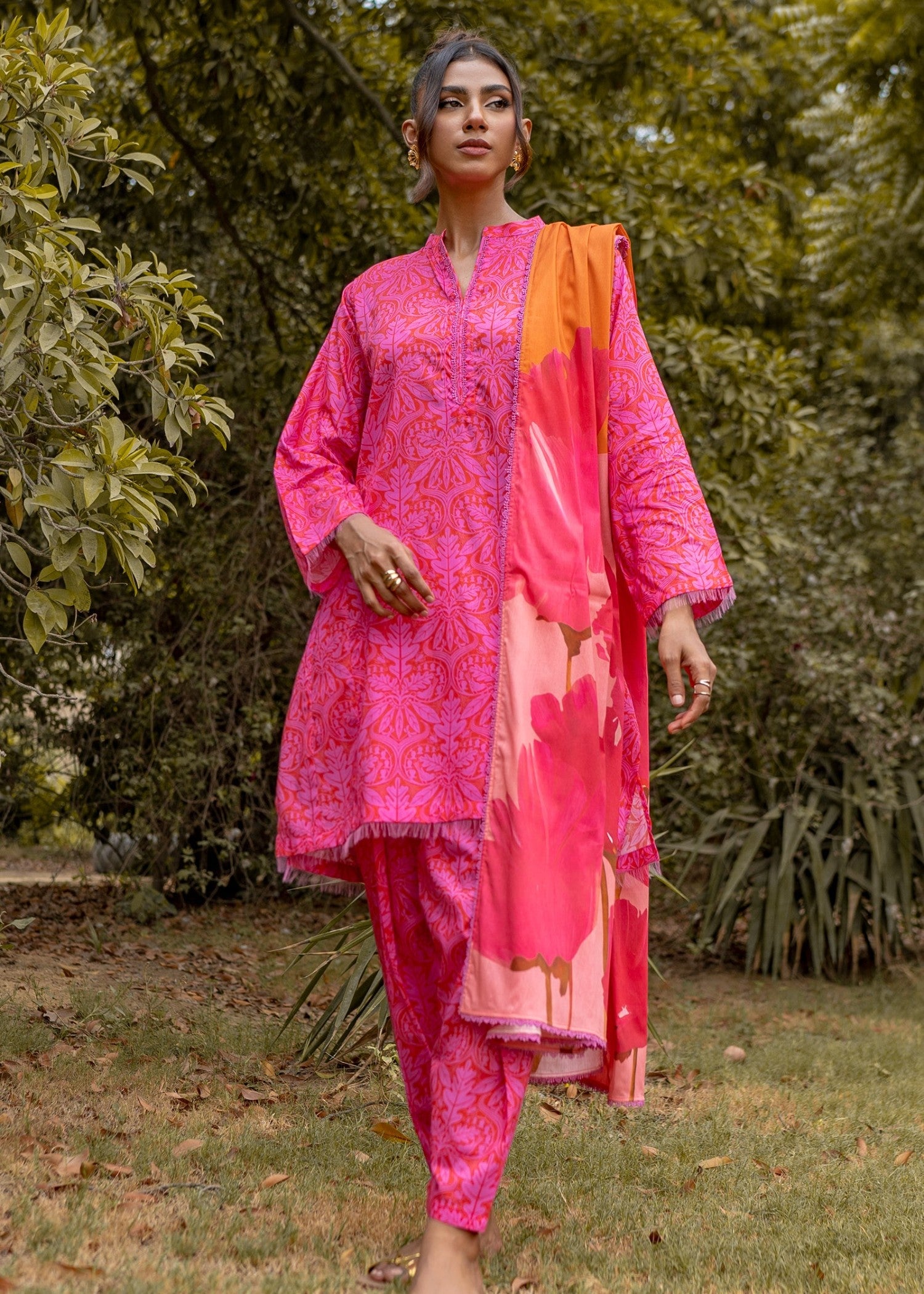 poly lawn Kurta Set in Shocking pink