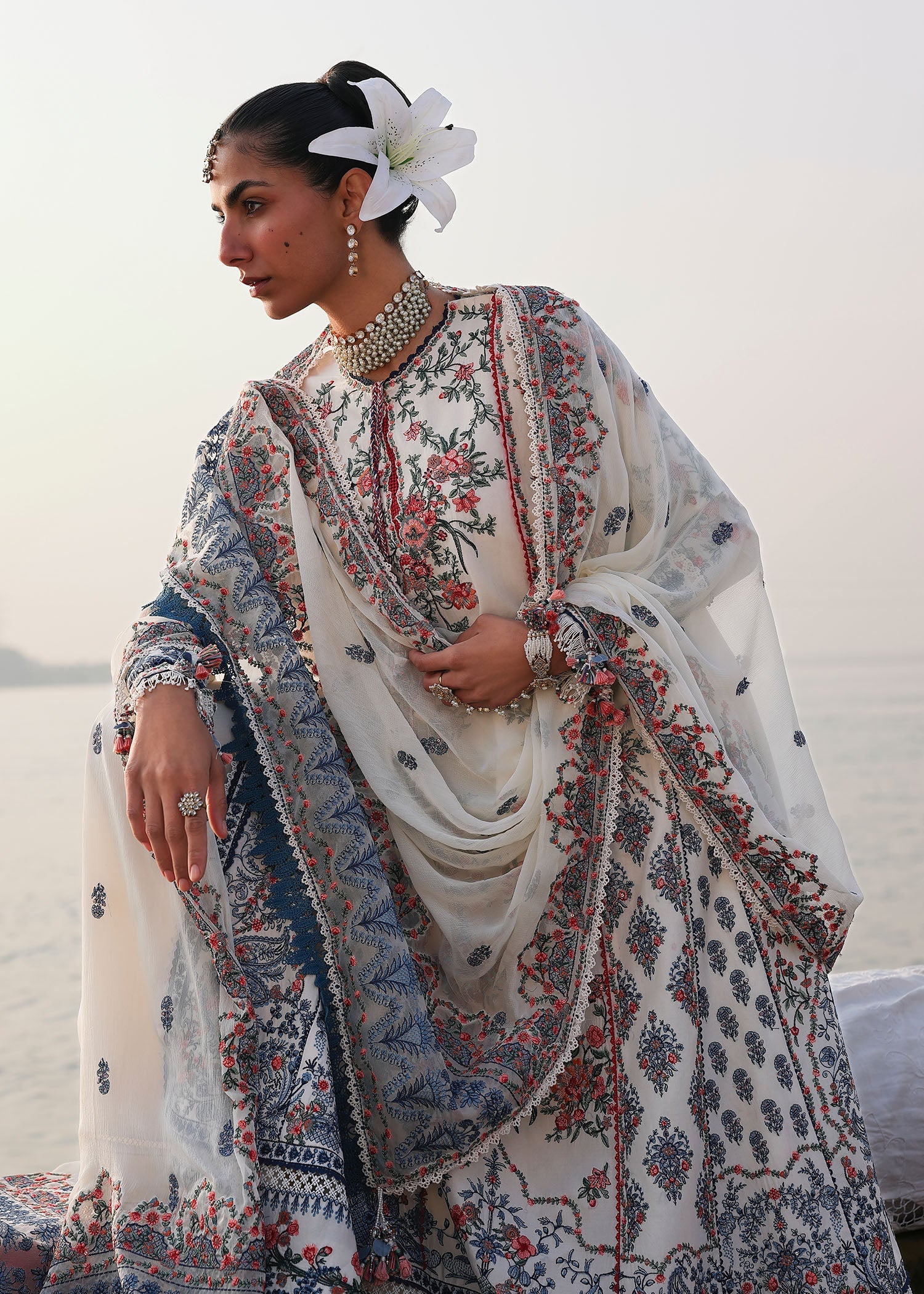 Luxury Lawn Eid Edit – Yuki